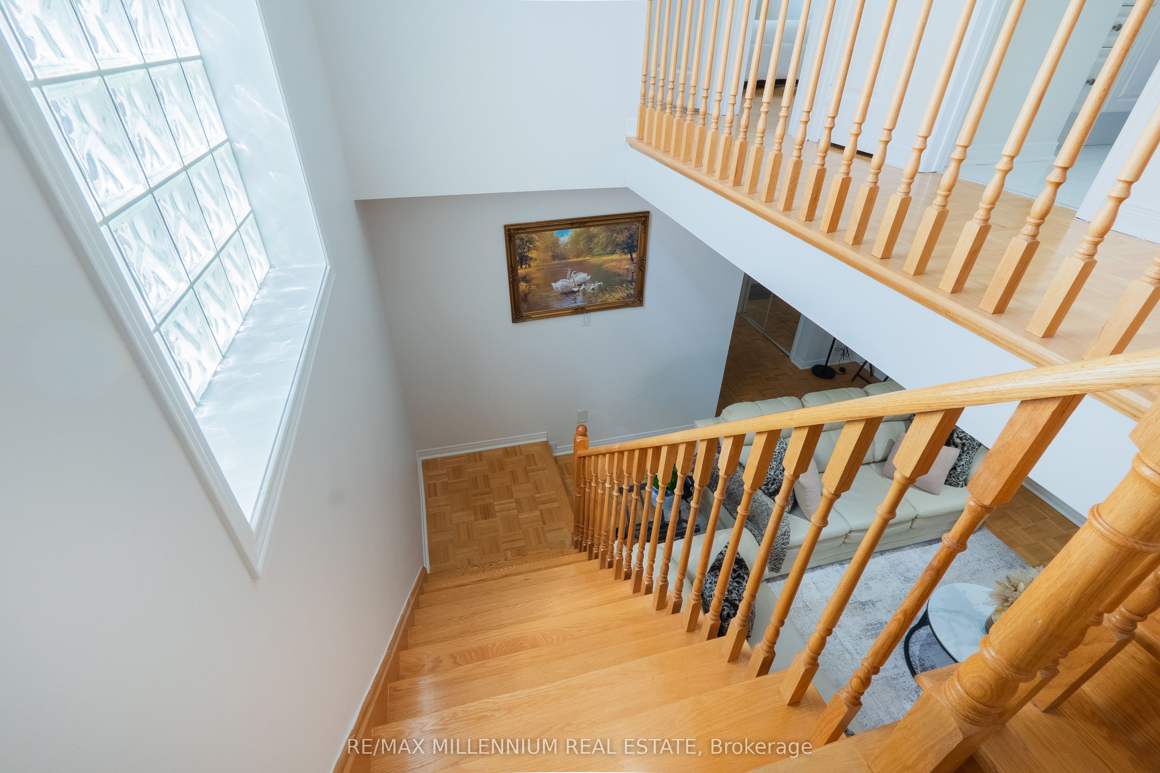 90 Ronan Crescent Property Photo 24