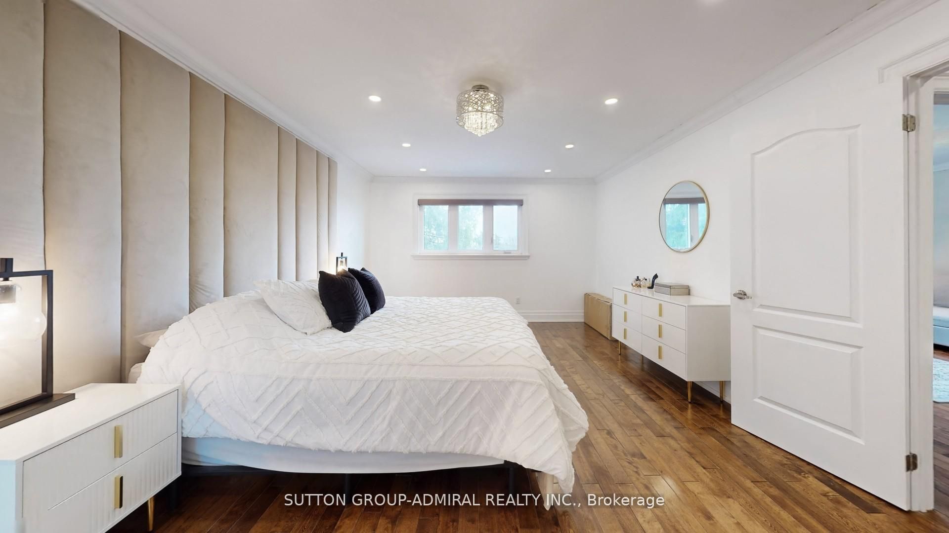 8 Colleen Street Property Photo 26