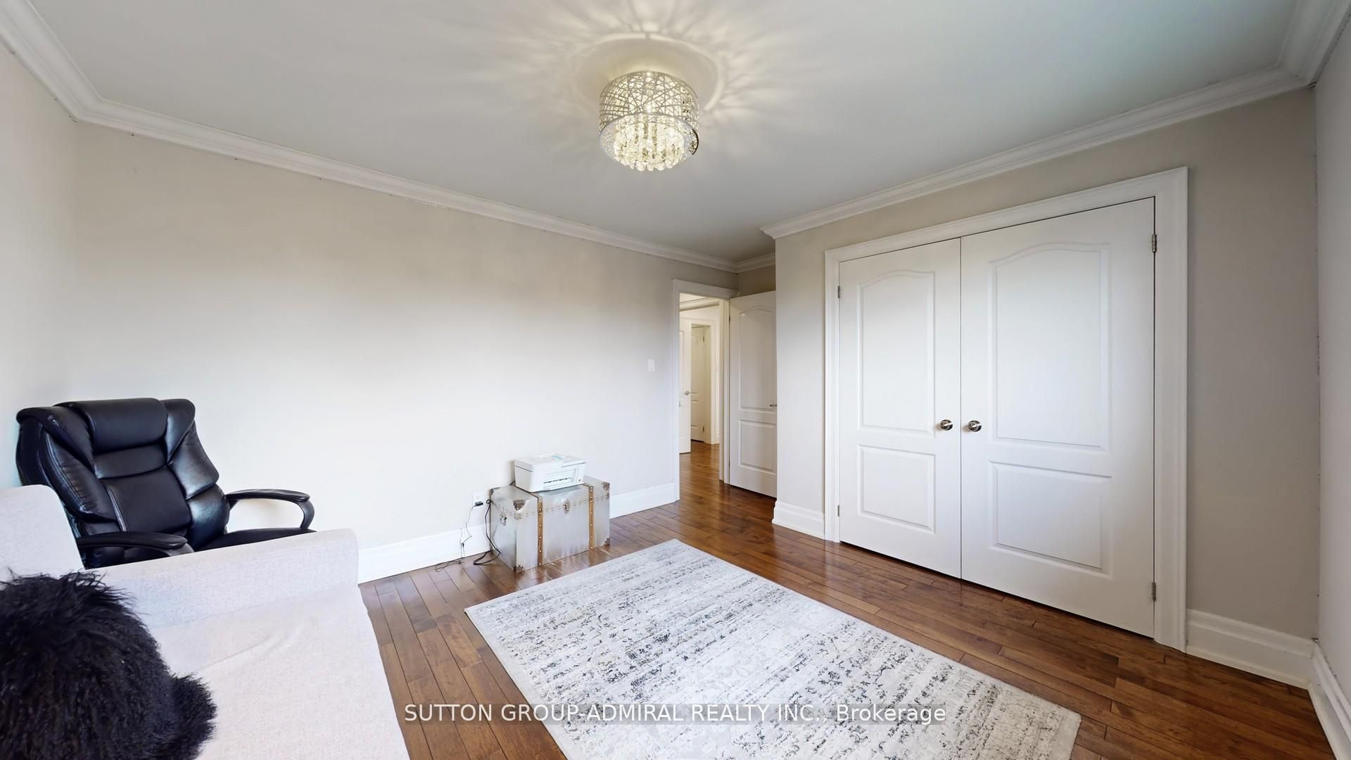 8 Colleen Street Property Photo 34