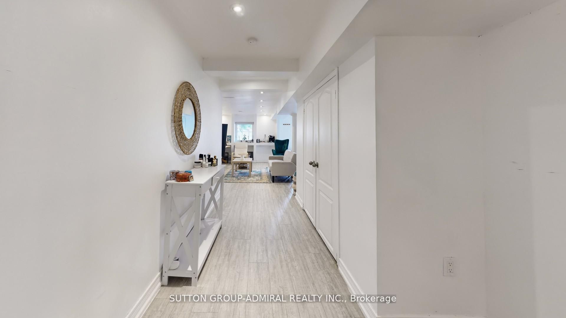 8 Colleen Street Property Photo 38