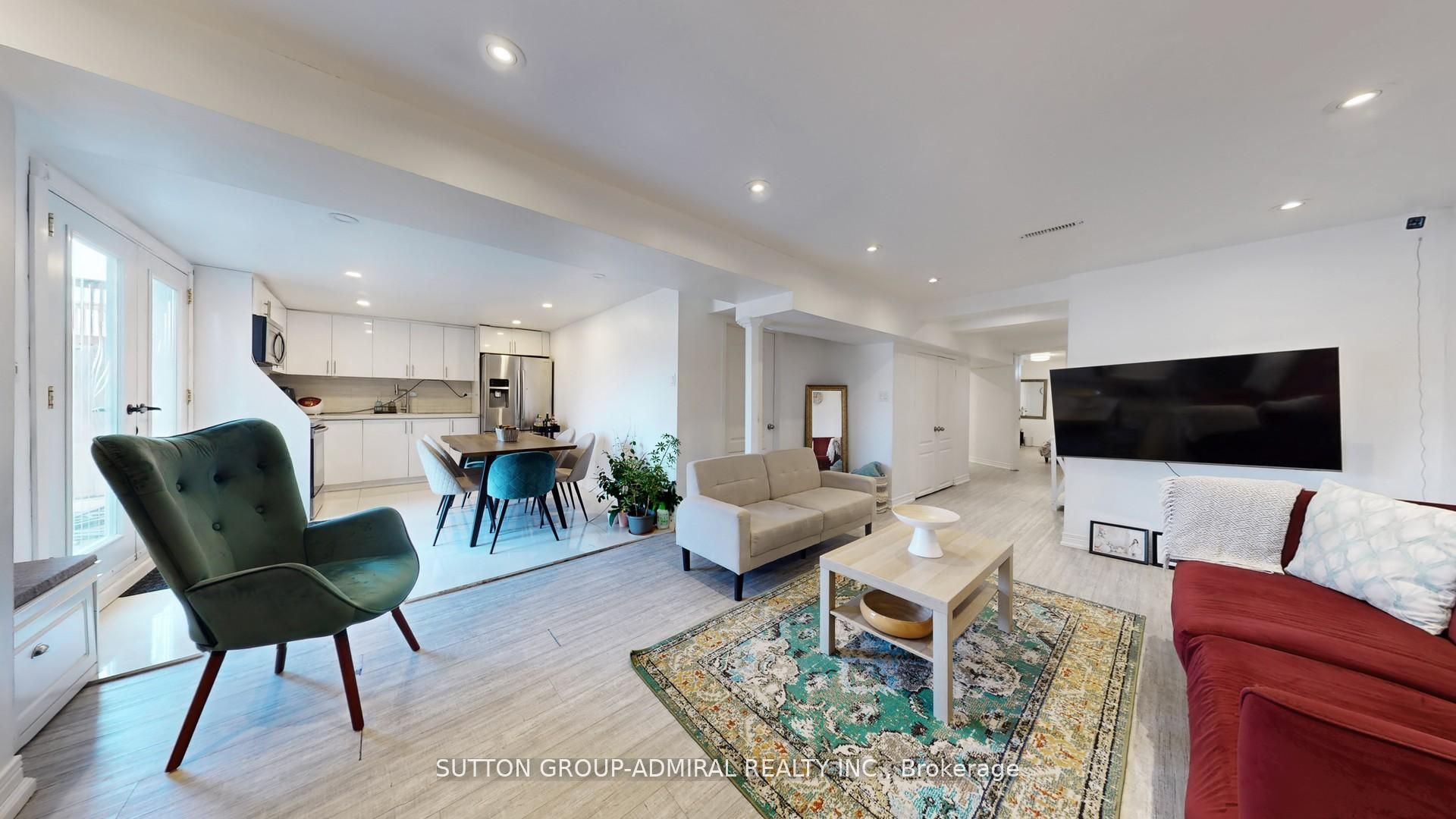8 Colleen Street Property Photo 41