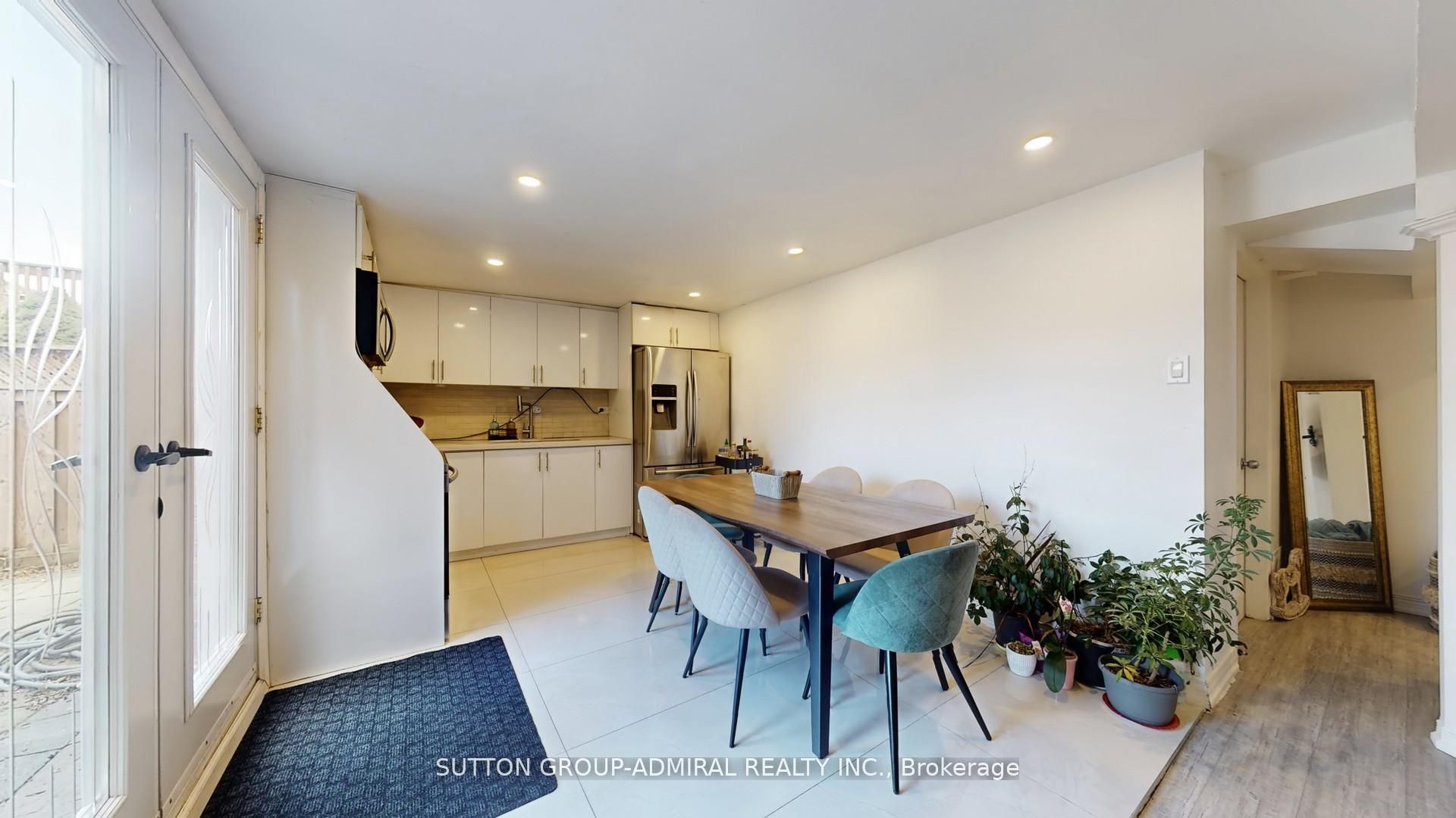 8 Colleen Street Property Photo 43