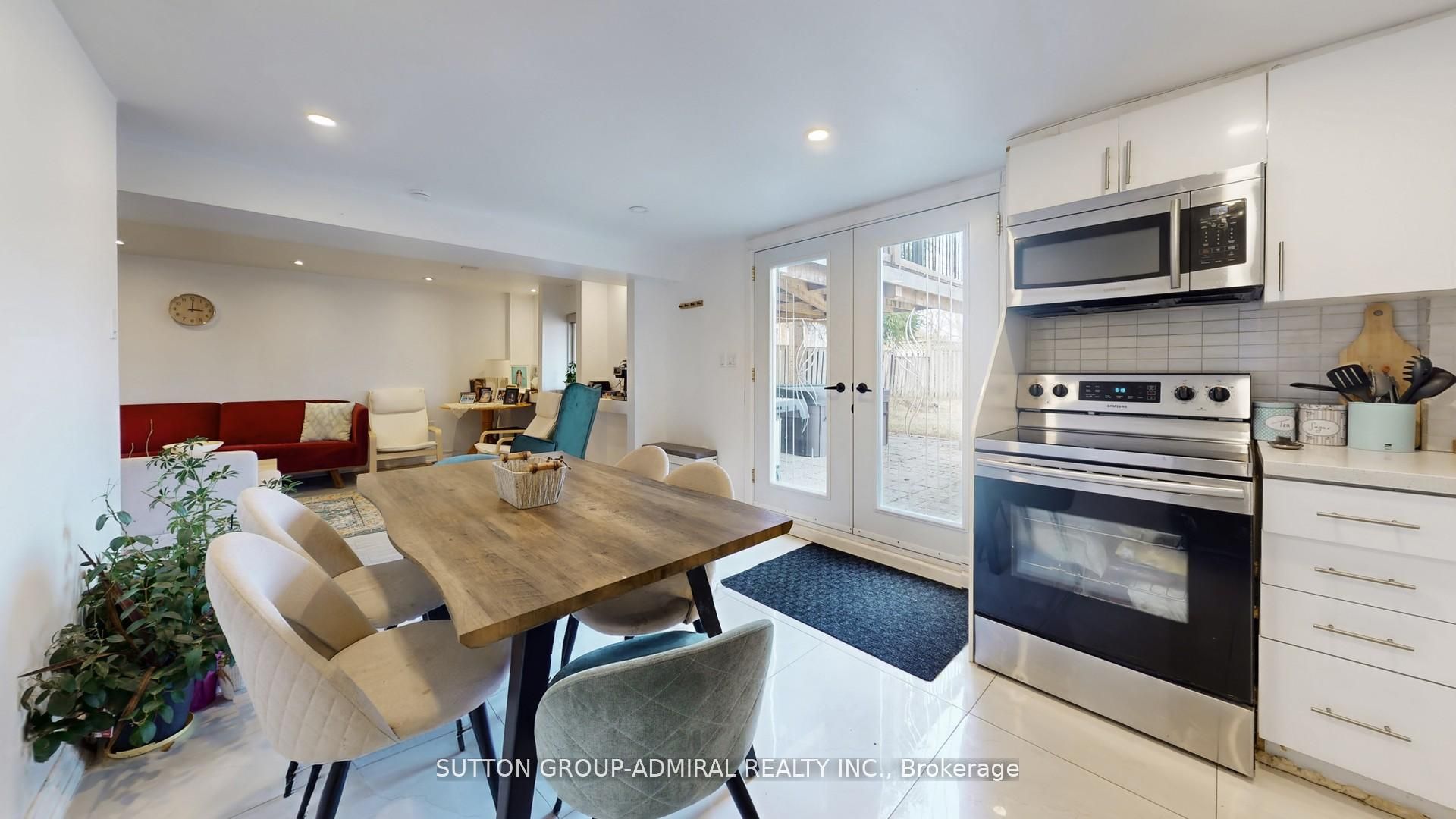 8 Colleen Street Property Photo 44