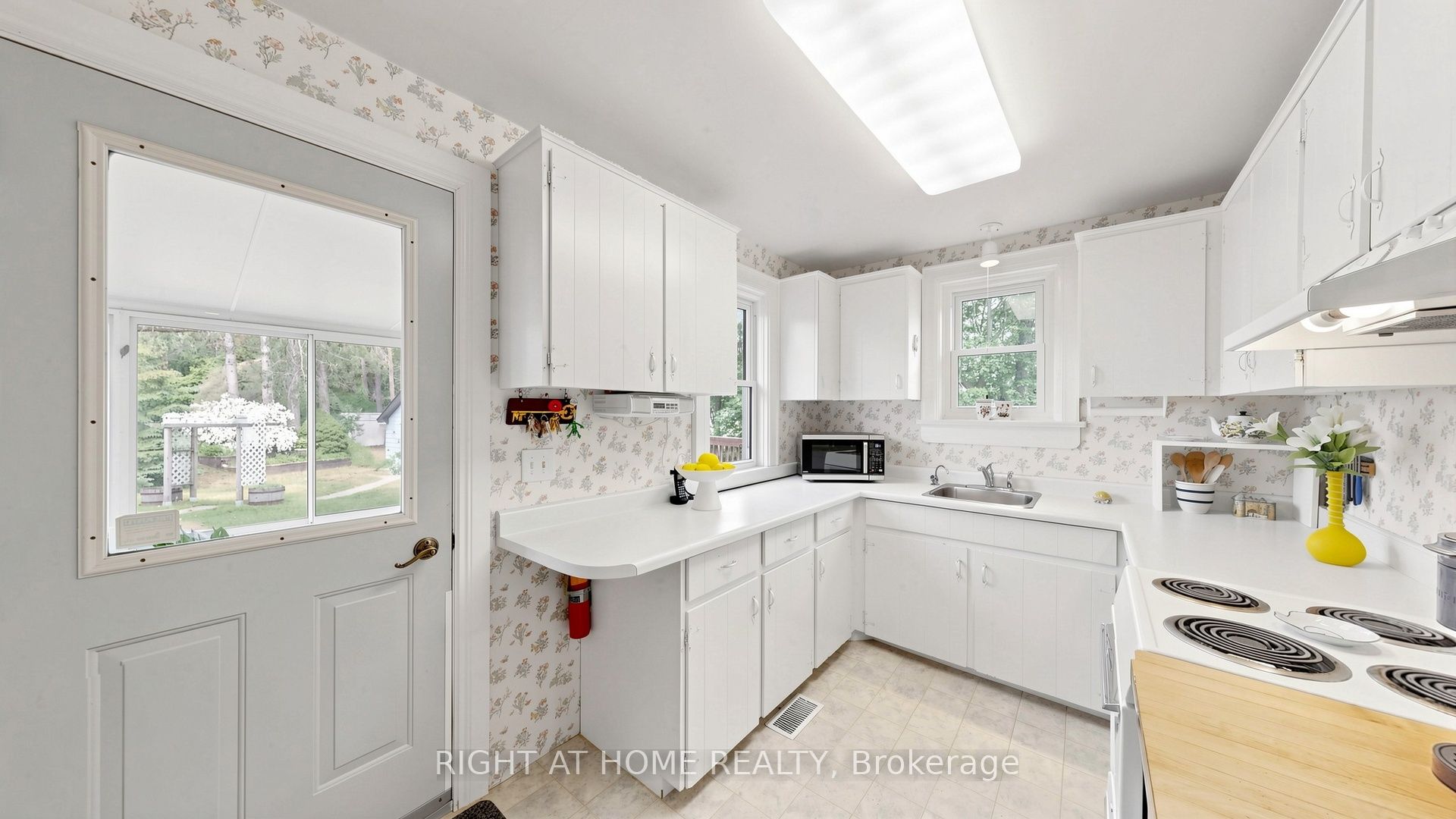15040 Highway 48 Property Photo 16