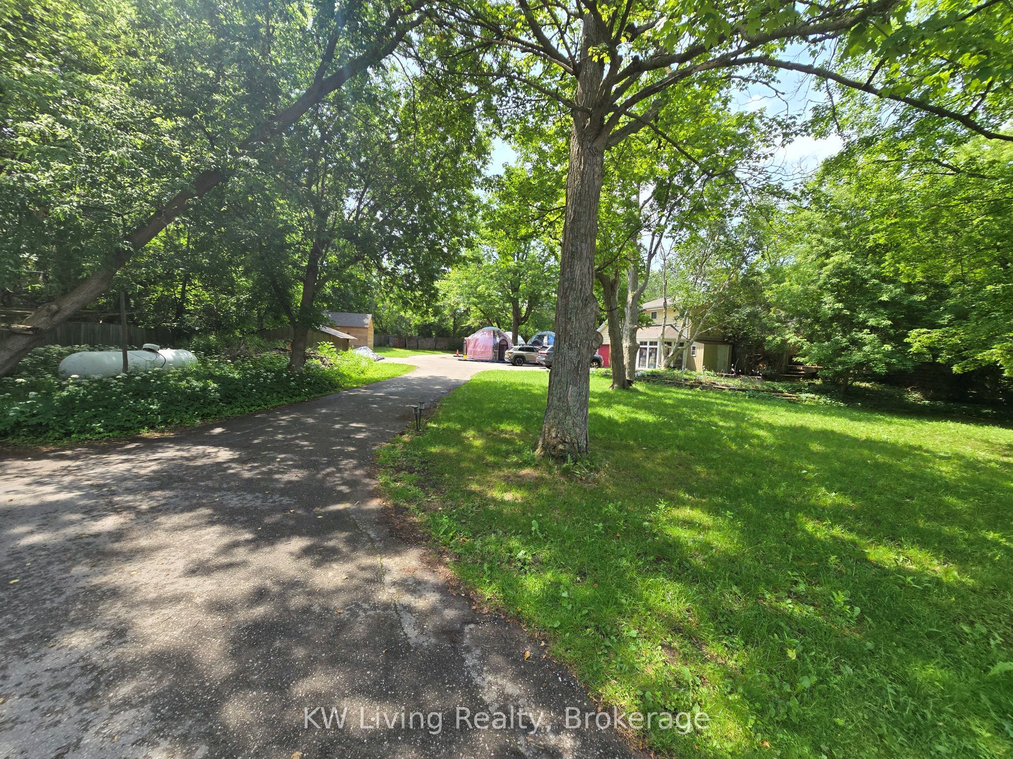 1 Campbell Court Property Photo 5