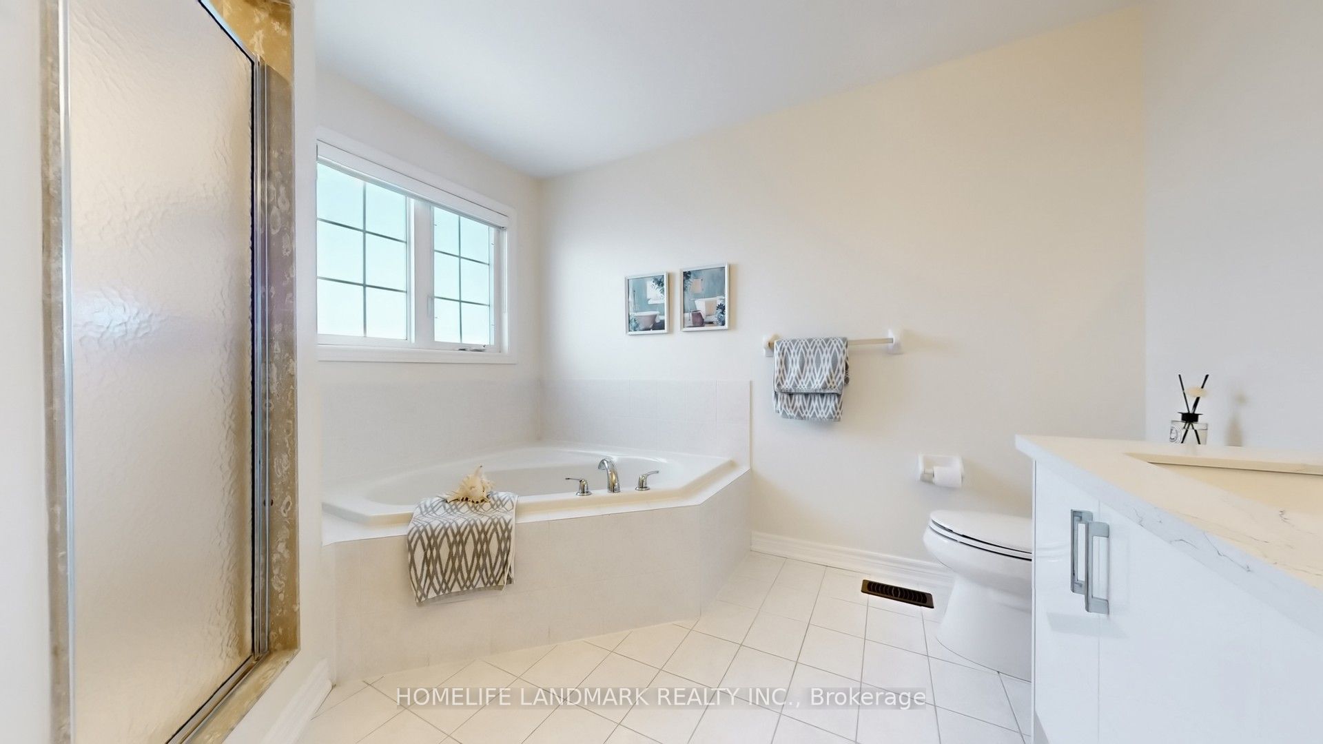 13 Woodway Lane Property Photo 31