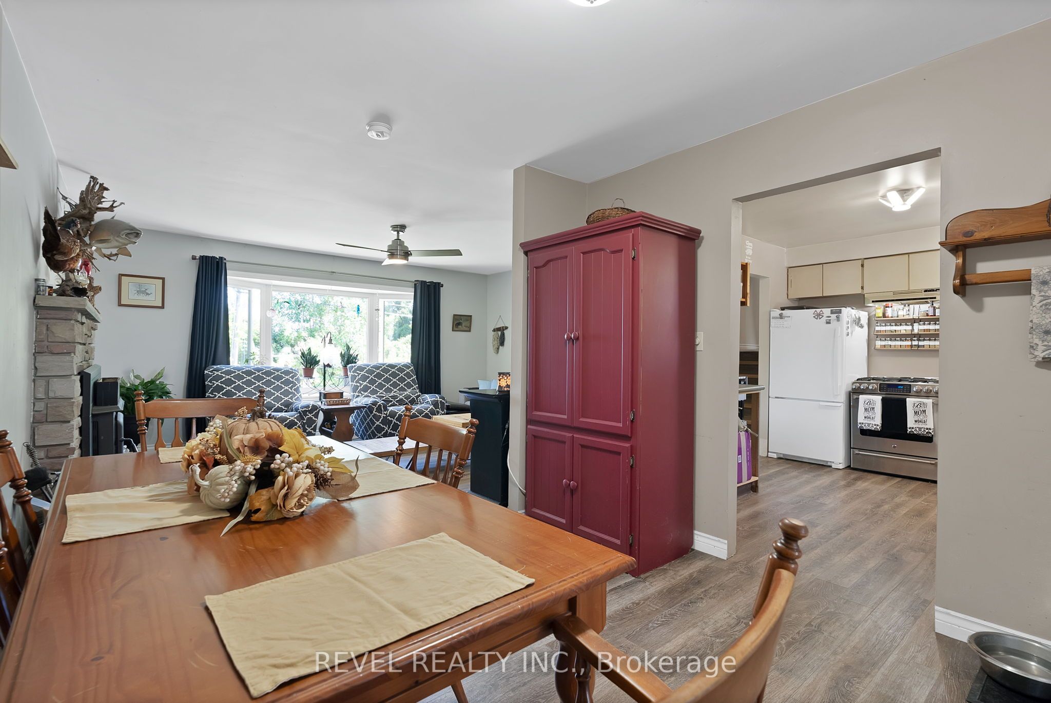 520 Duclos Point Road Property Photo 10