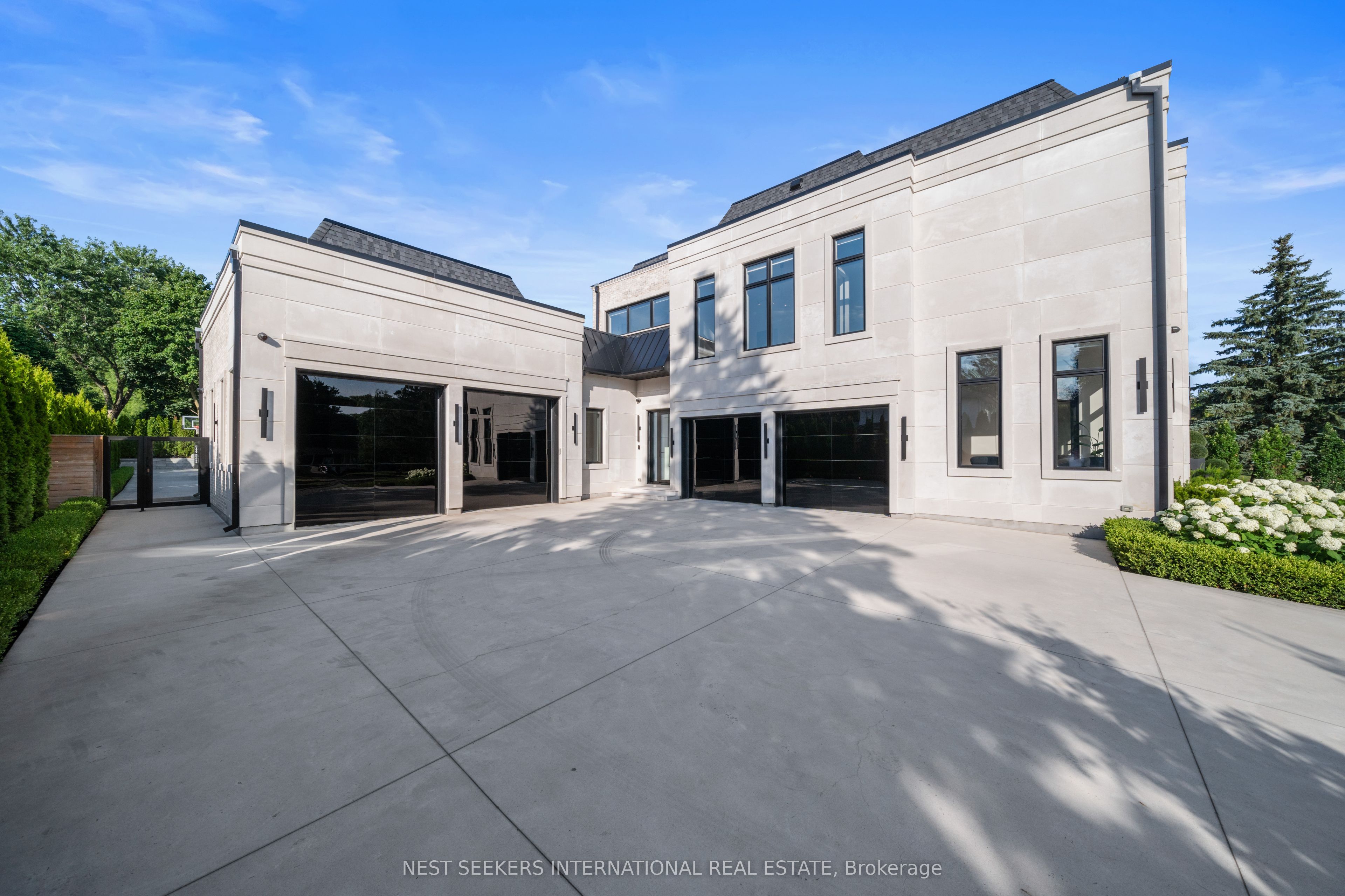 29 Greenside Drive Property Photo 3