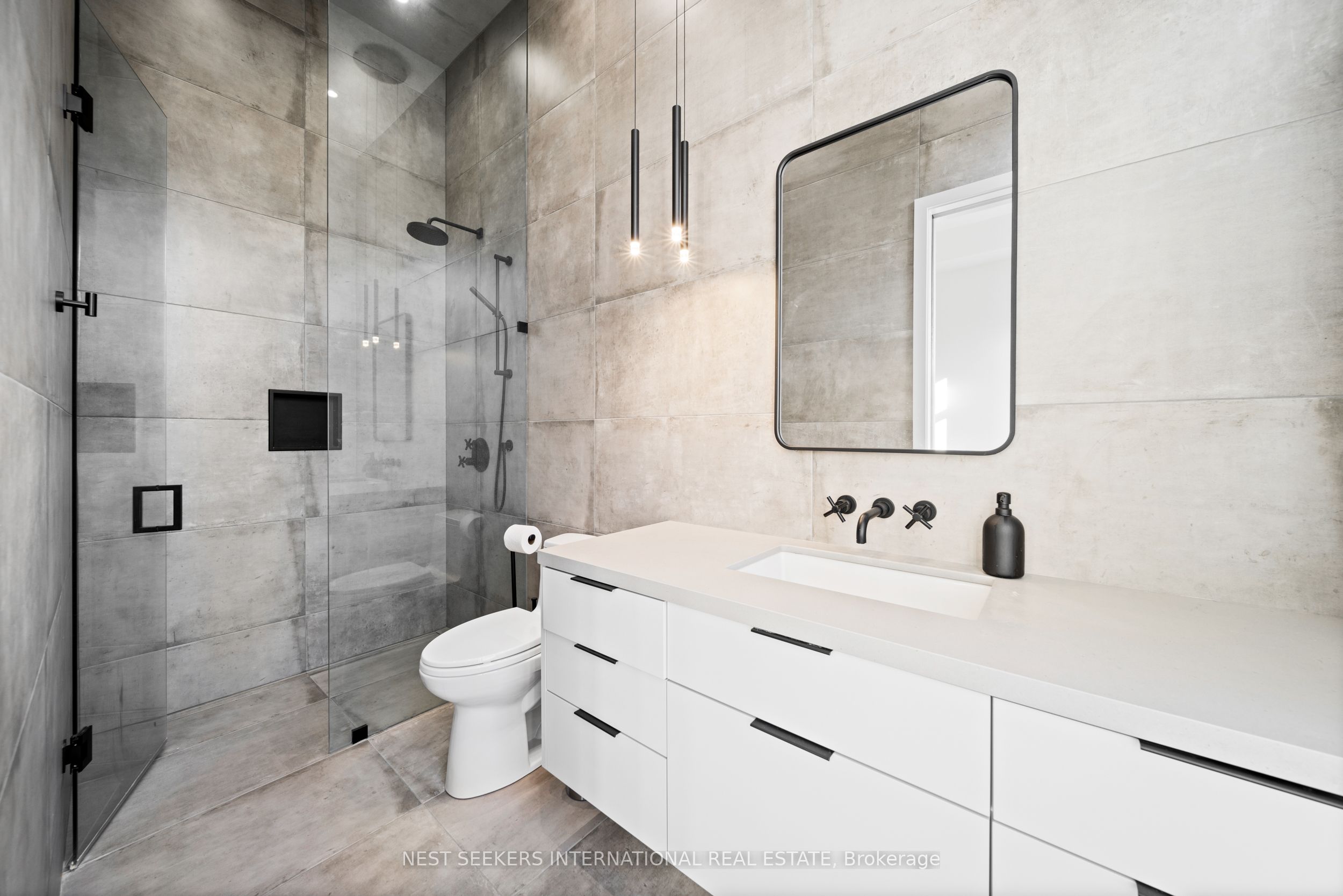 29 Greenside Drive Property Photo 28