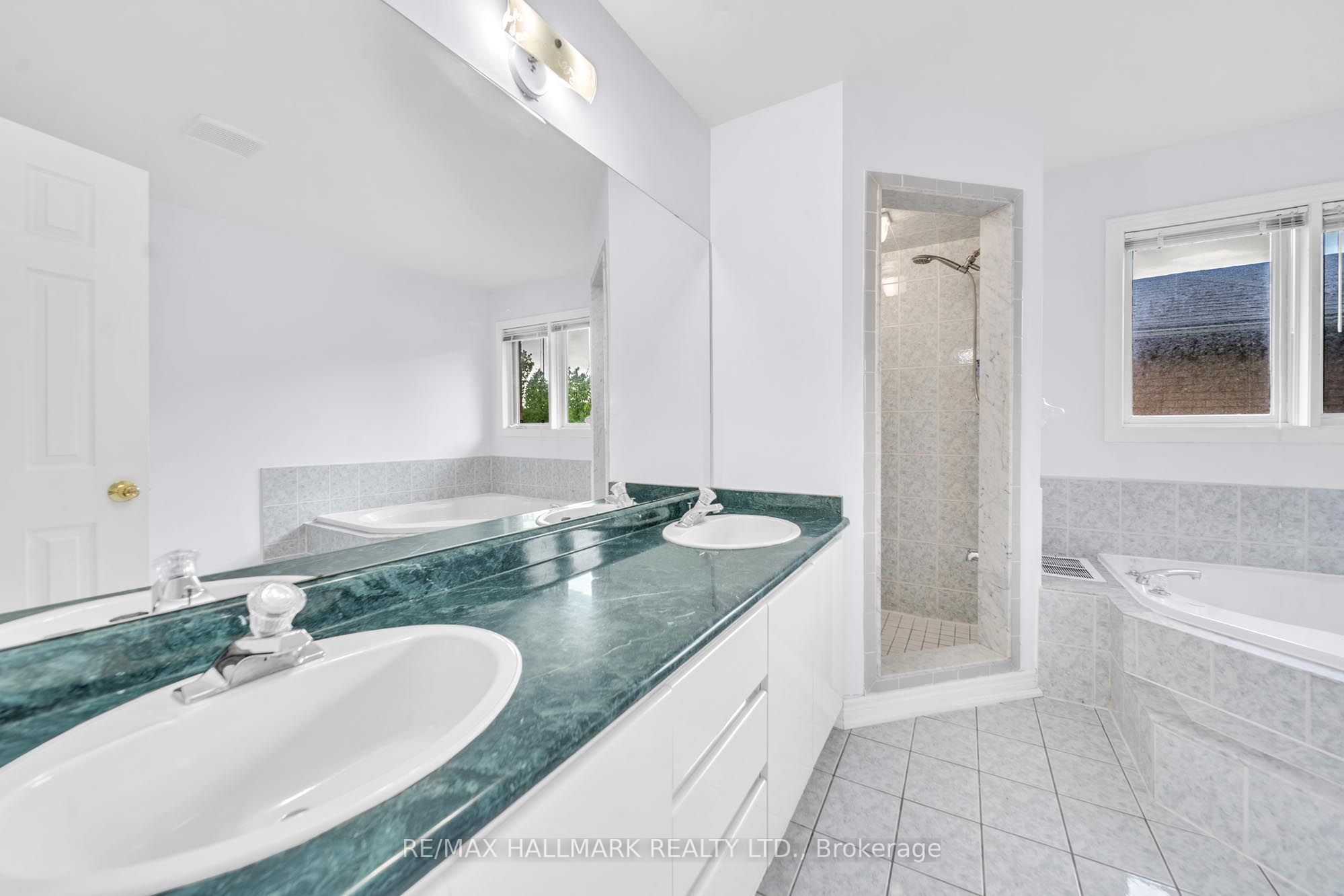 3 Creekview Avenue Property Photo 23