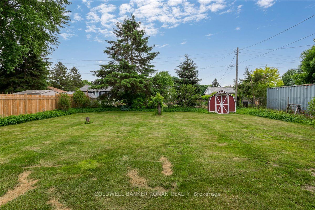 199 Tupper Street W Property Photo 13