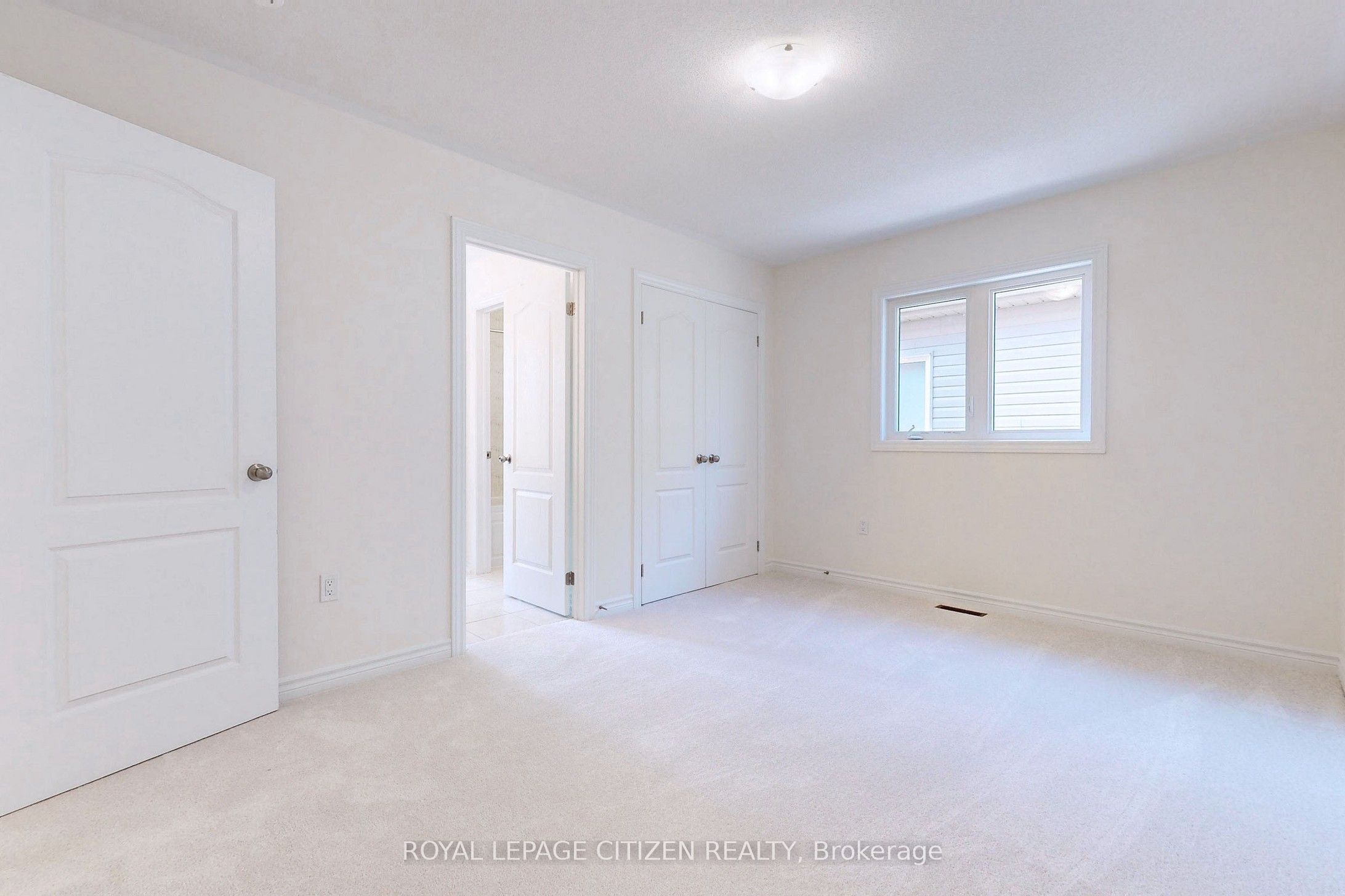 140 Hawkins Street Property Photo 33