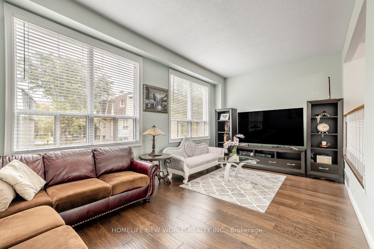 61 Poplar Crescent Property Photo 5