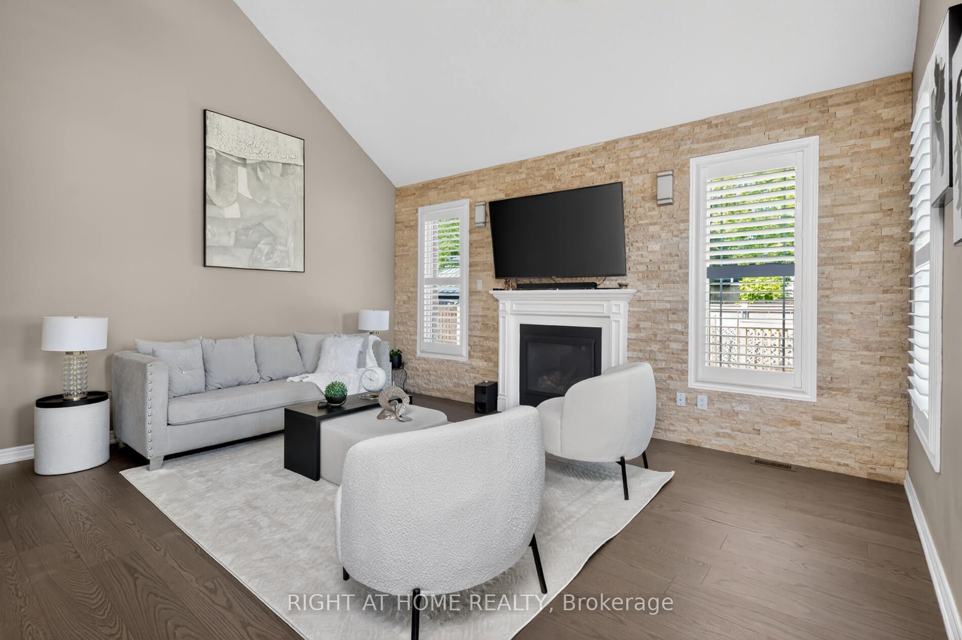 80 Sharpe Crescent Property Photo 16