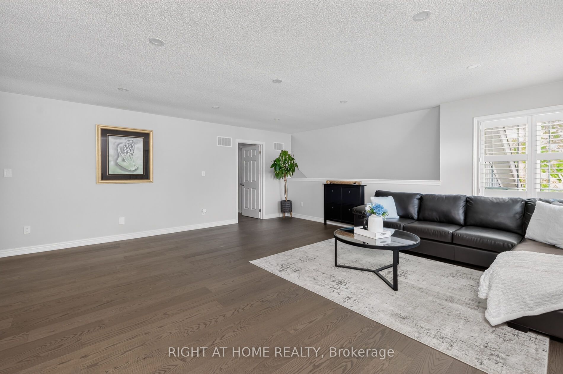 80 Sharpe Crescent Property Photo 27