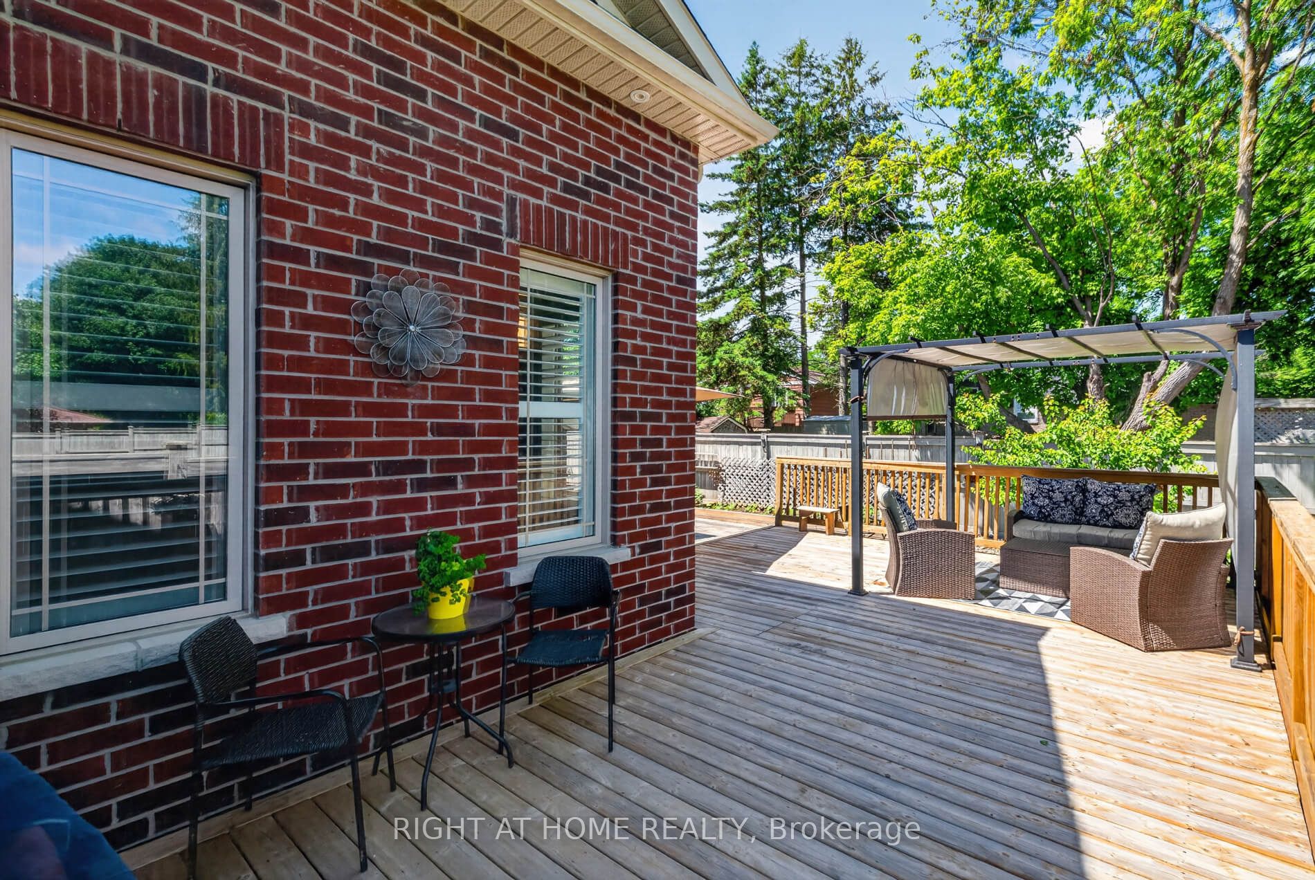 80 Sharpe Crescent Property Photo 43