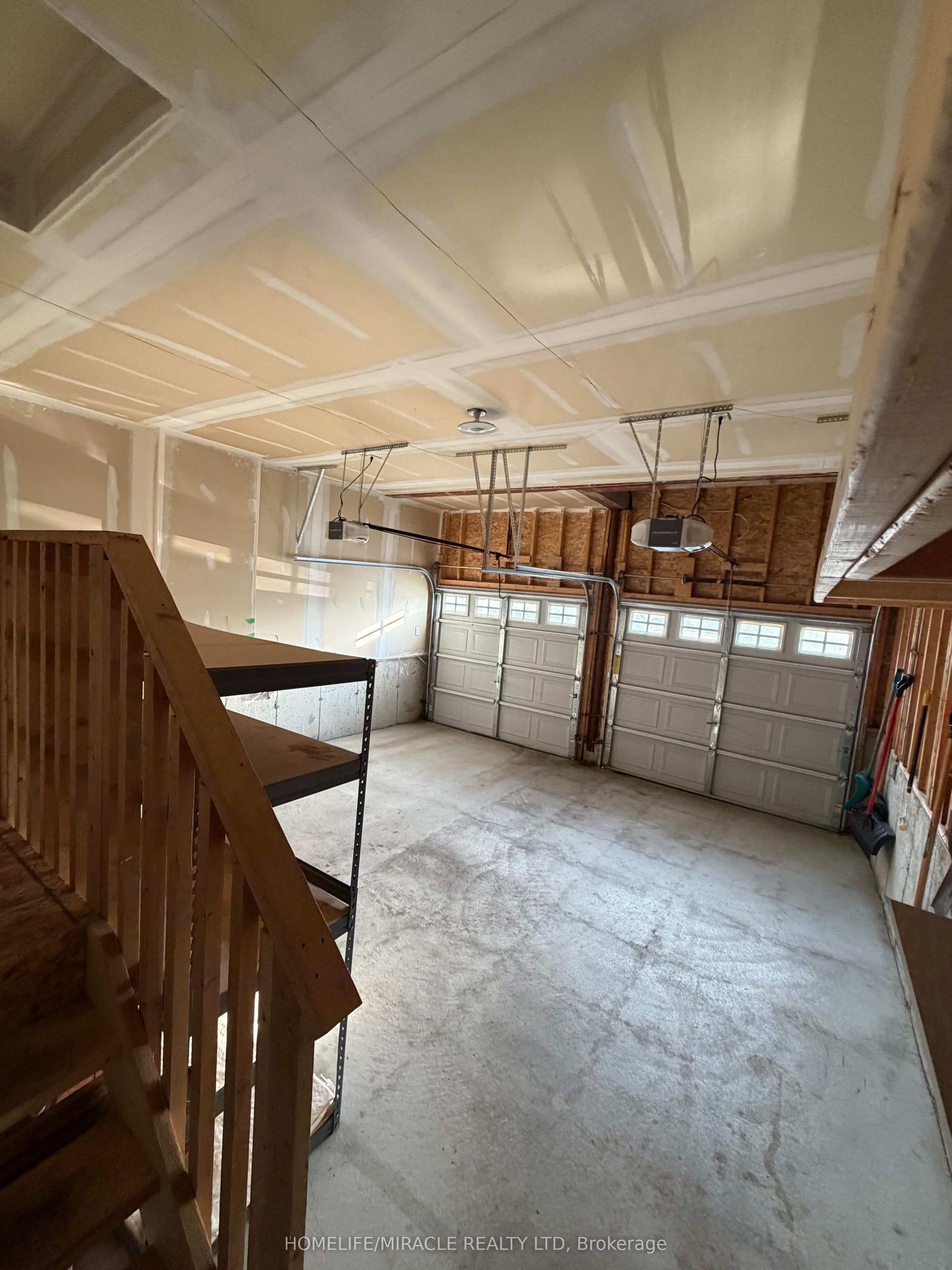 148 Milby Crescent Property Photo 7