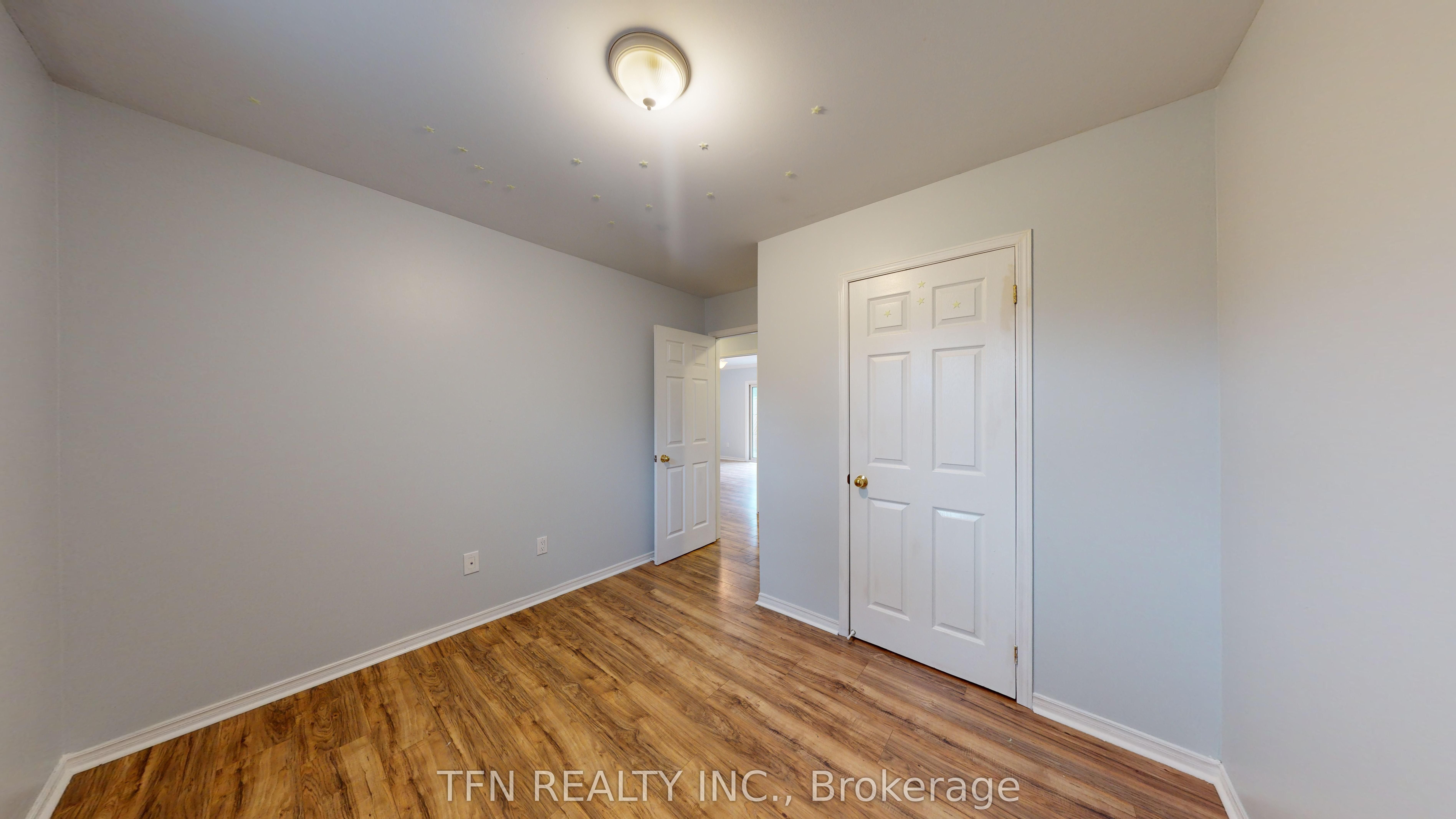 1048 Gilmore Avenue Property Photo 9