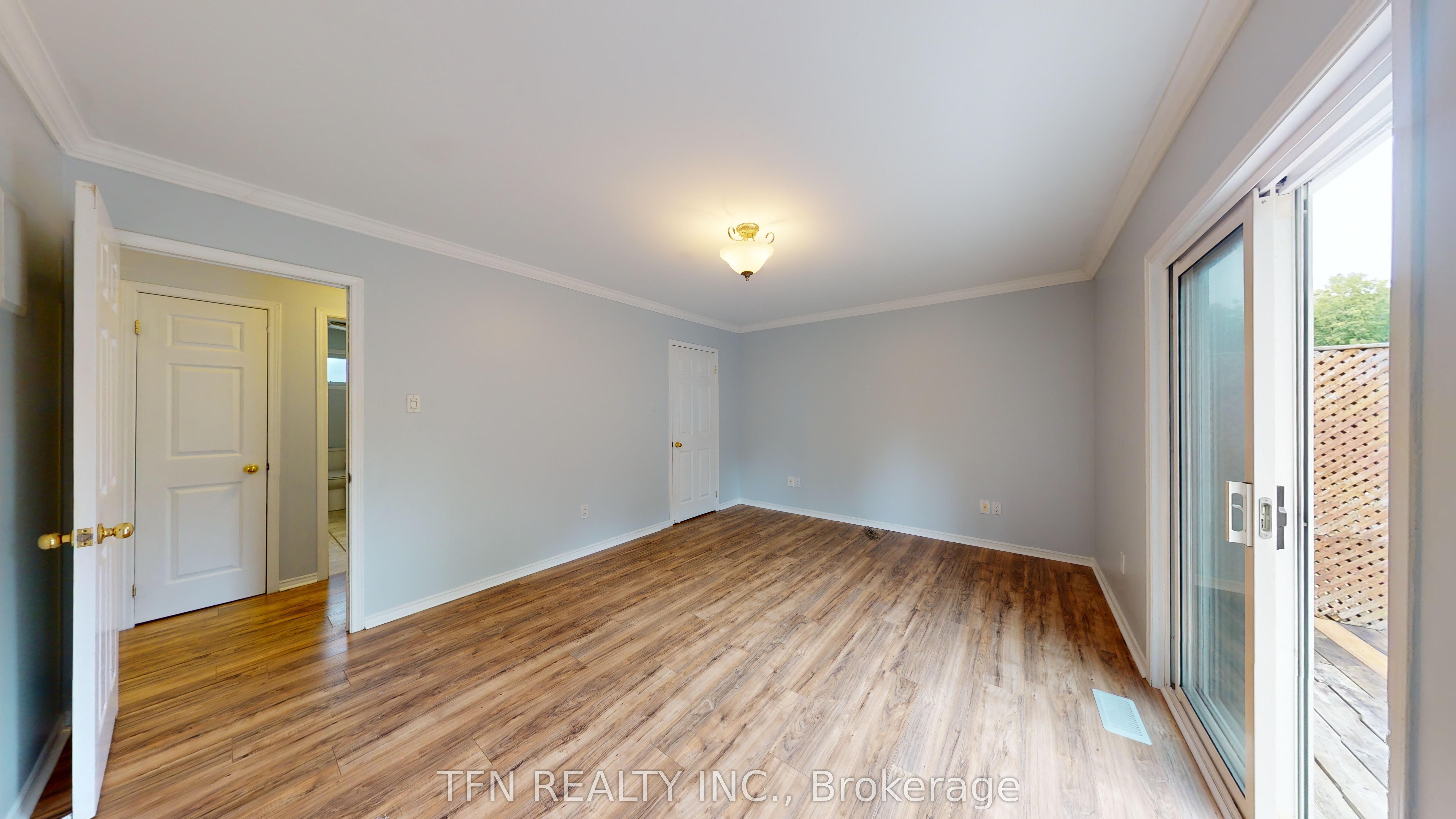 1048 Gilmore Avenue Property Photo 10