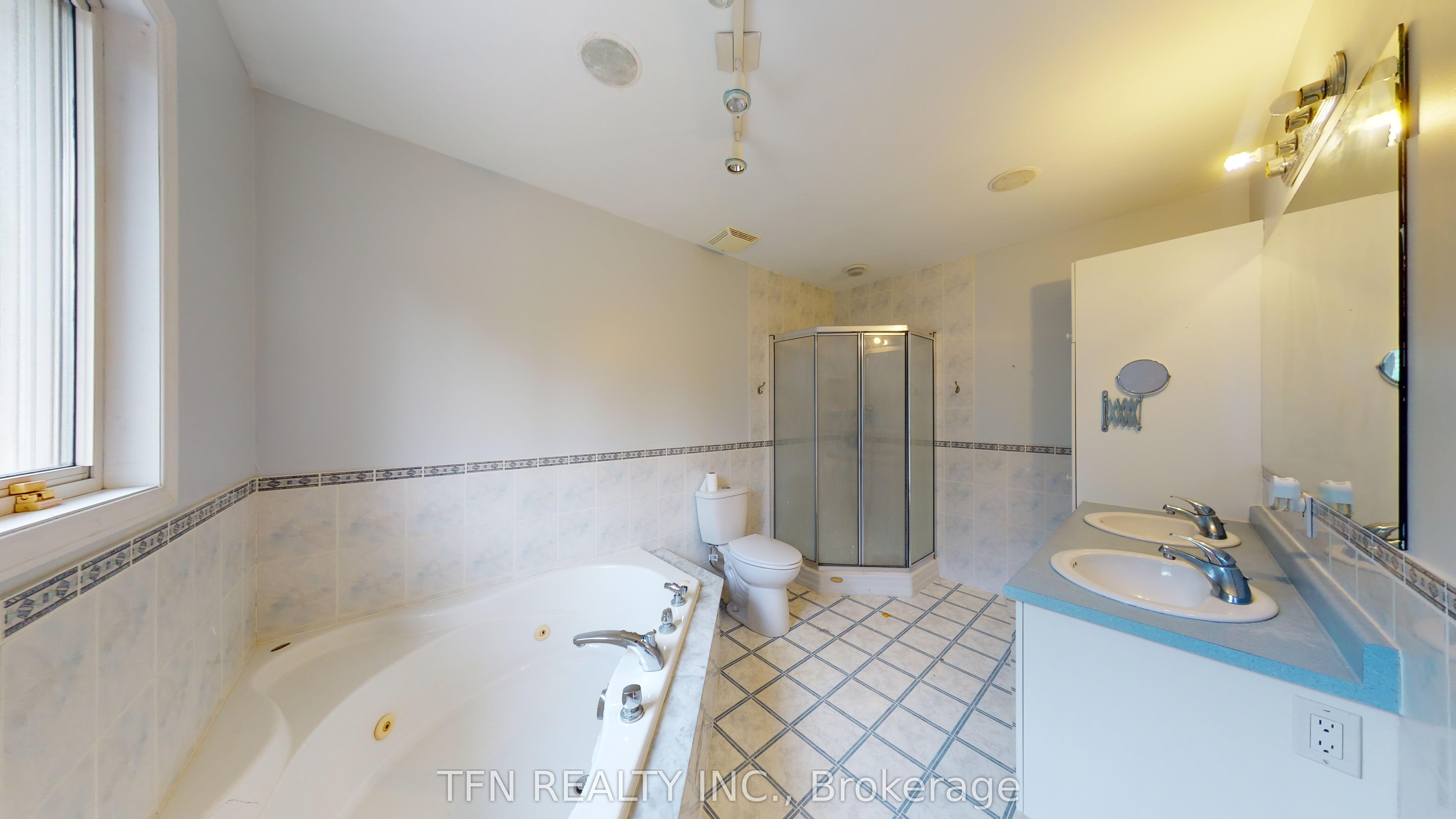 1048 Gilmore Avenue Property Photo 13