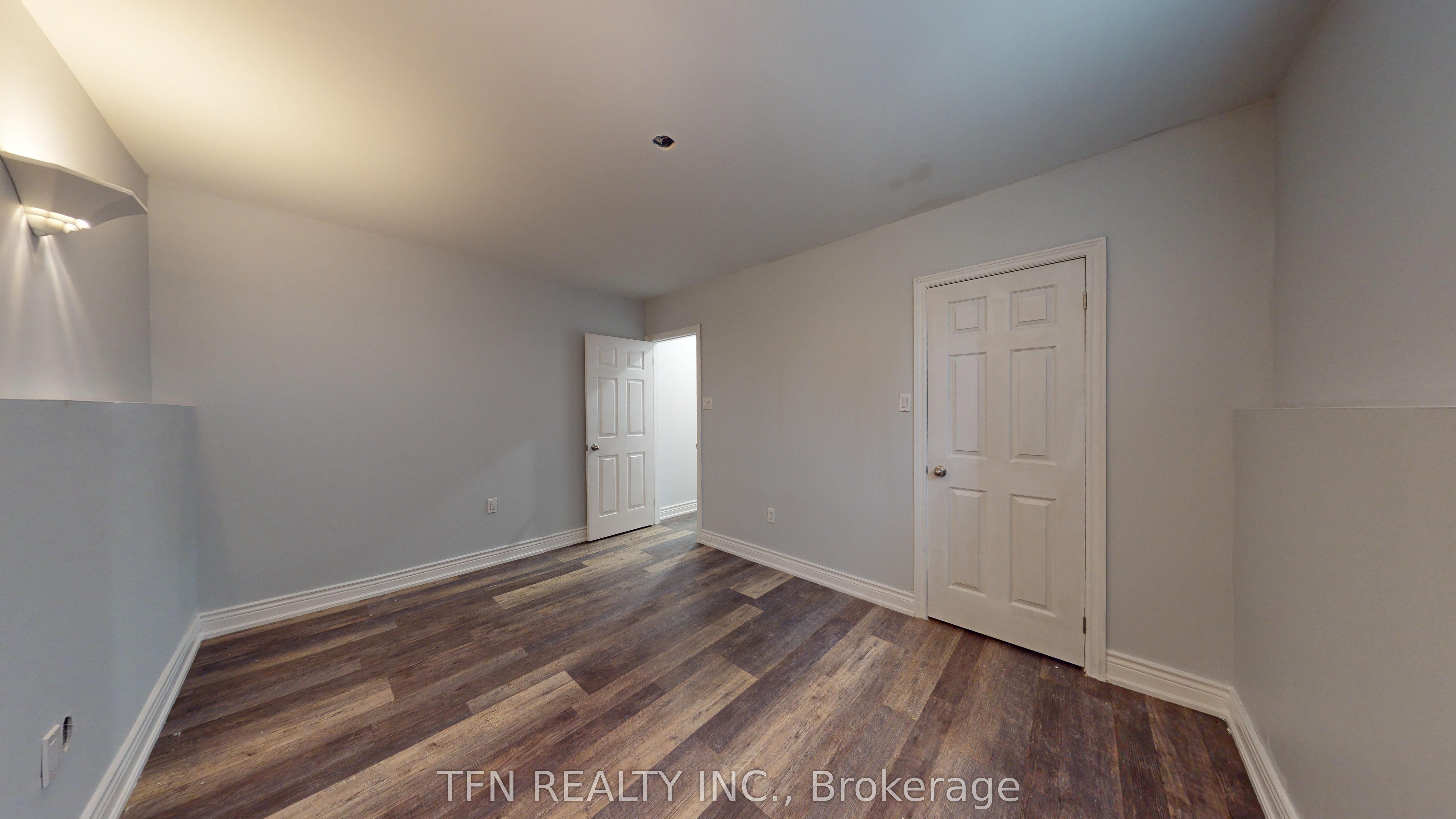 1048 Gilmore Avenue Property Photo 16