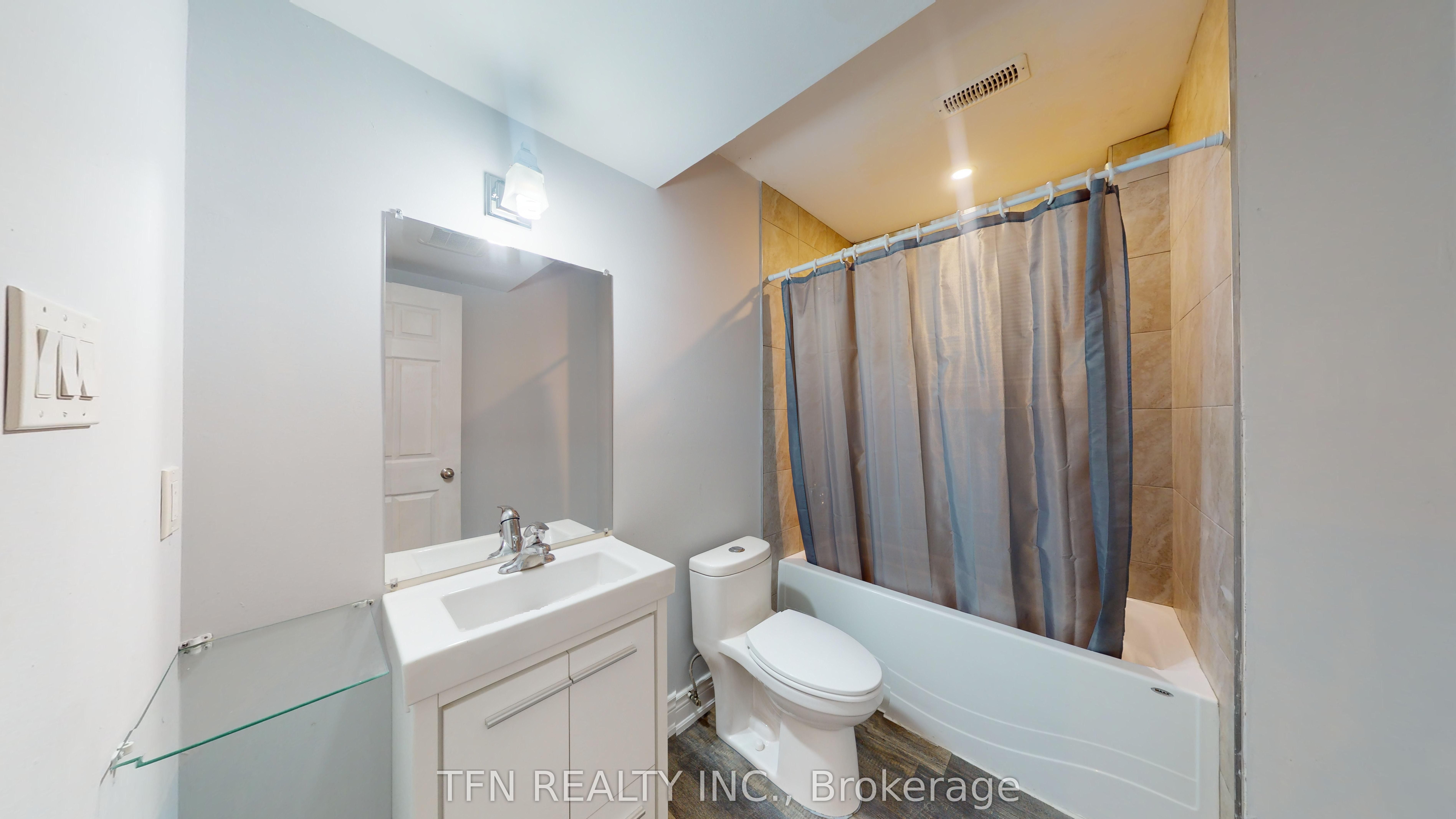 1048 Gilmore Avenue Property Photo 17