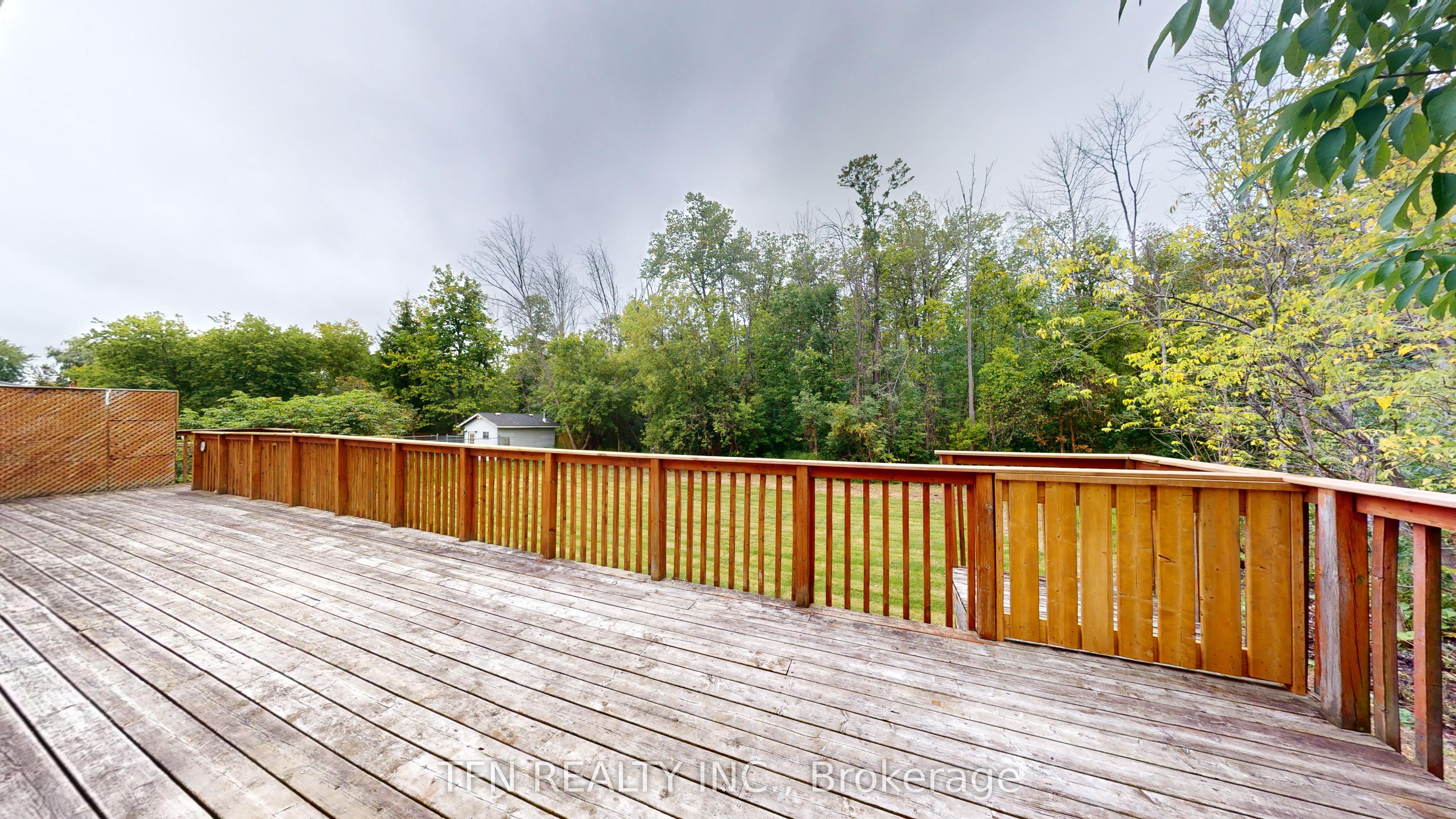 1048 Gilmore Avenue Property Photo 23