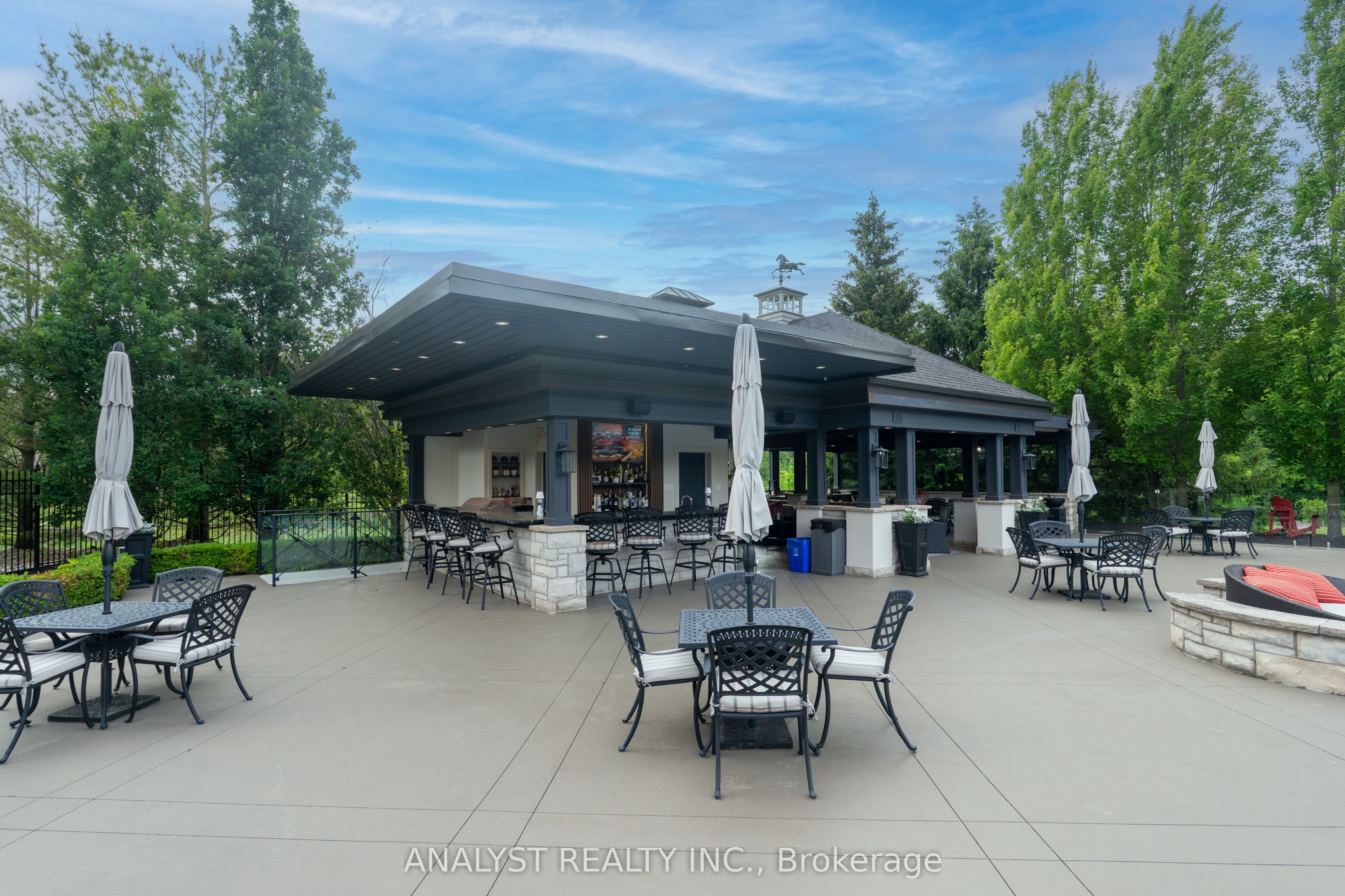 76 Scotch Valley Drive Property Photo 32