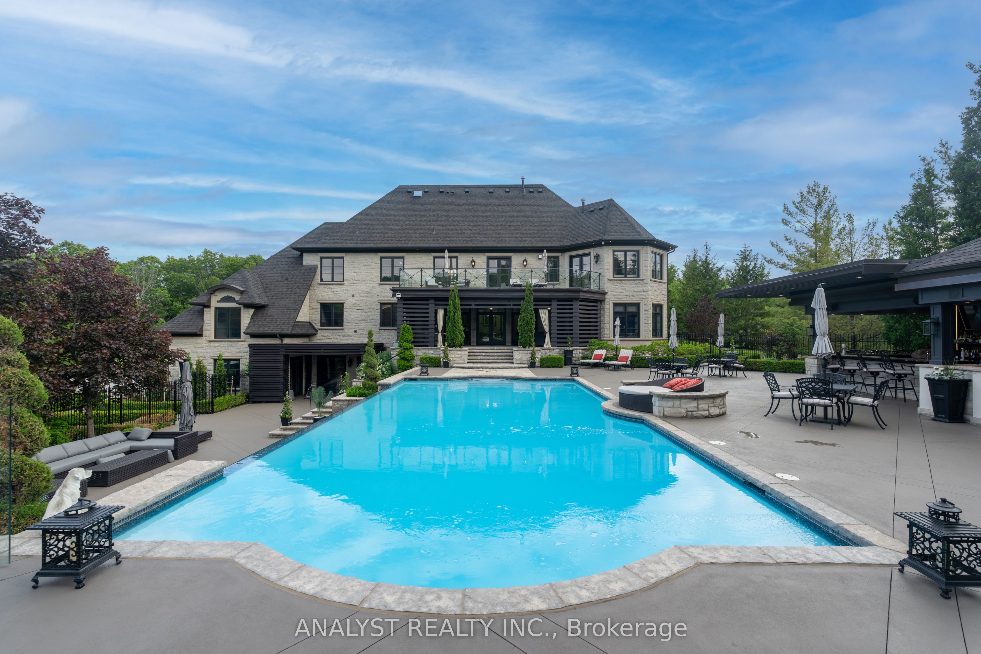 76 Scotch Valley Drive Property Photo 38