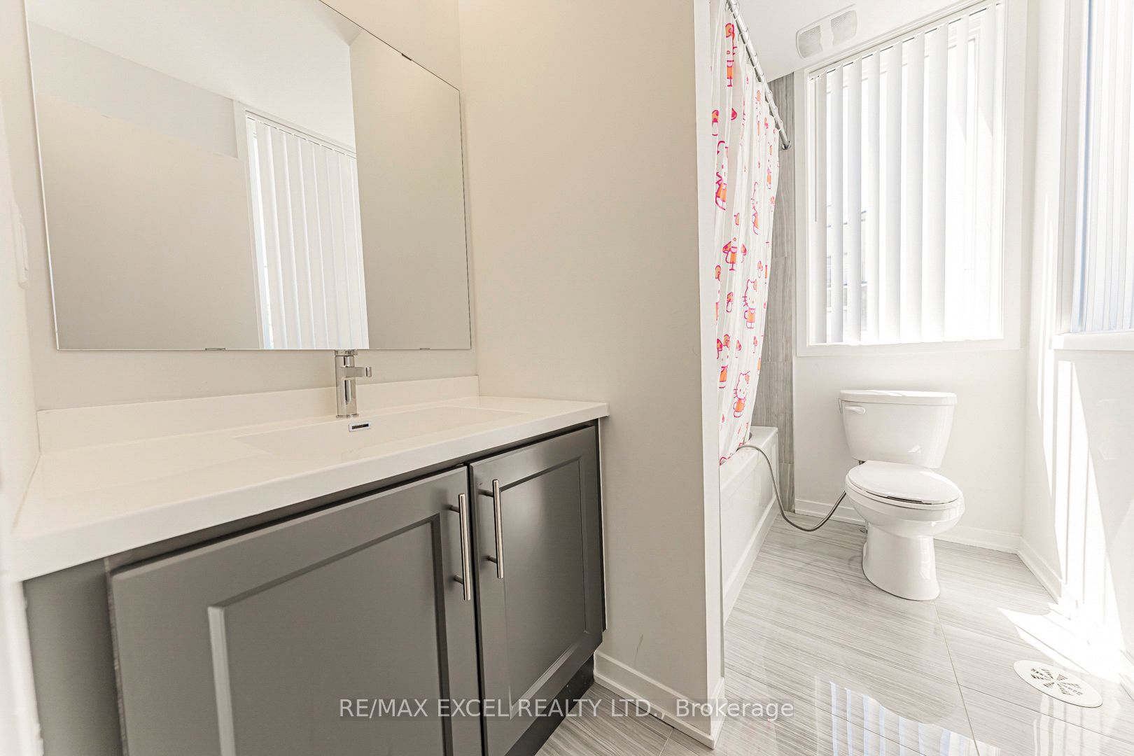 3 Mable Smith Way Property Photo 18