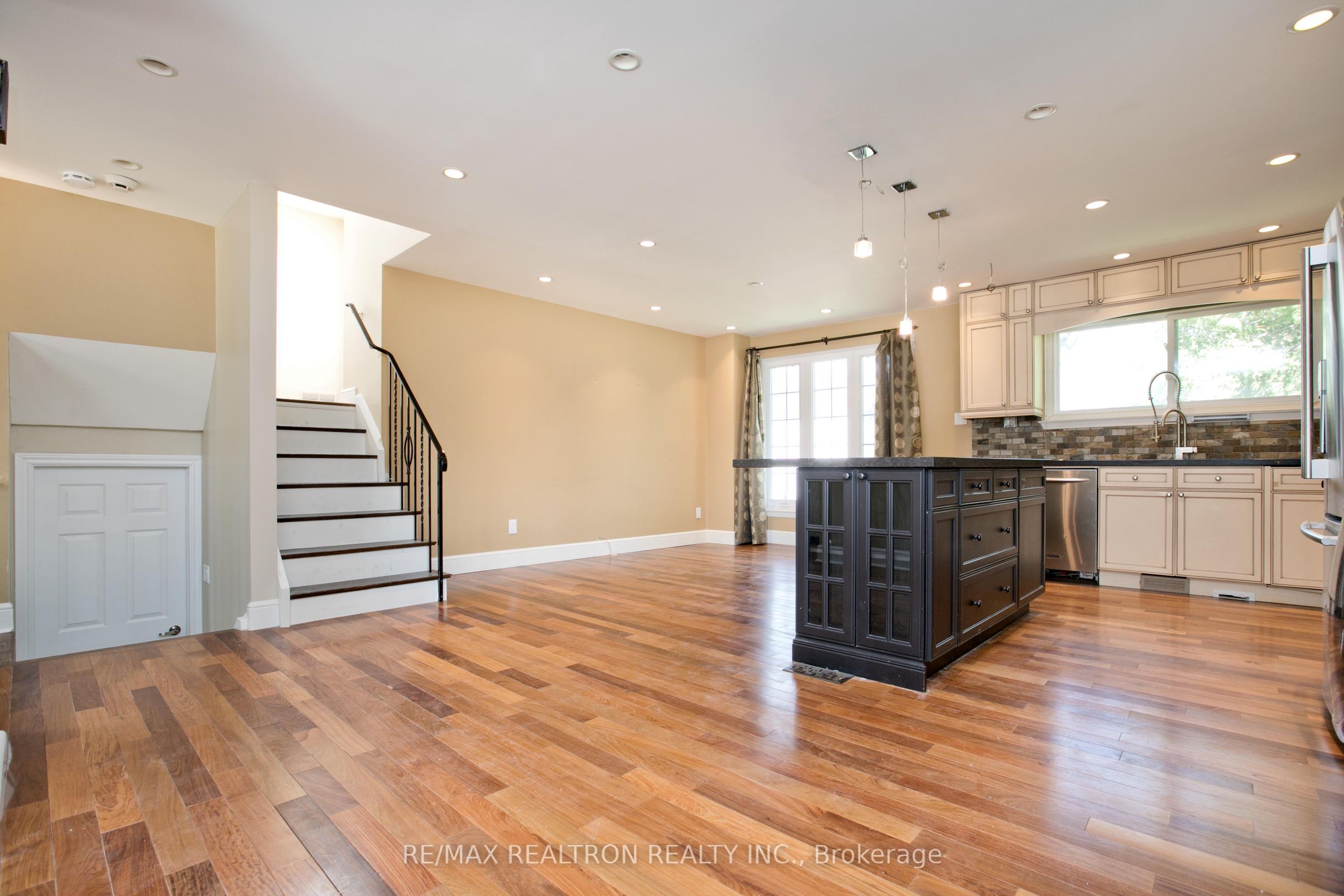 2 Callahan Road Property Photo 15