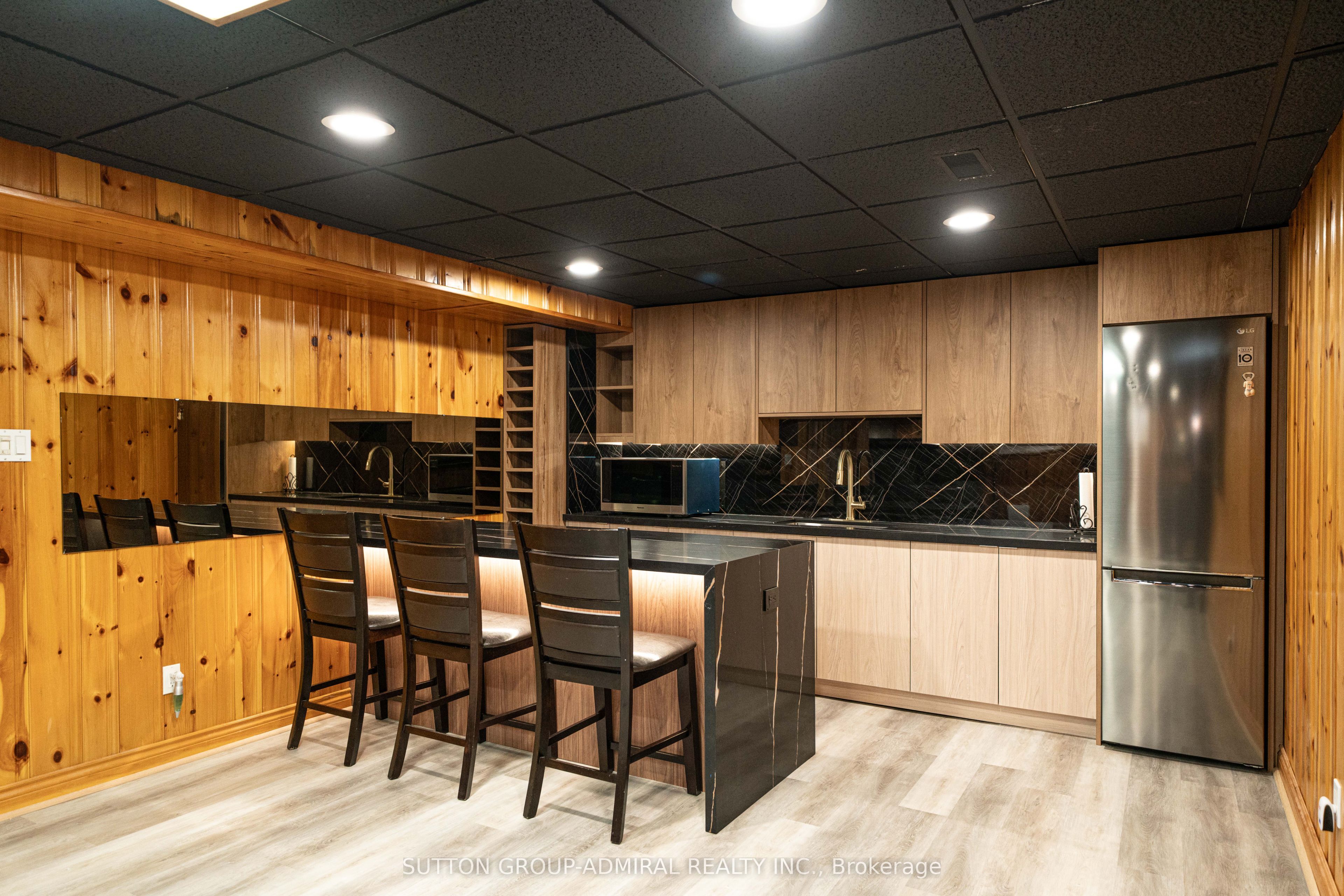 60 Maple Way Property Photo 36