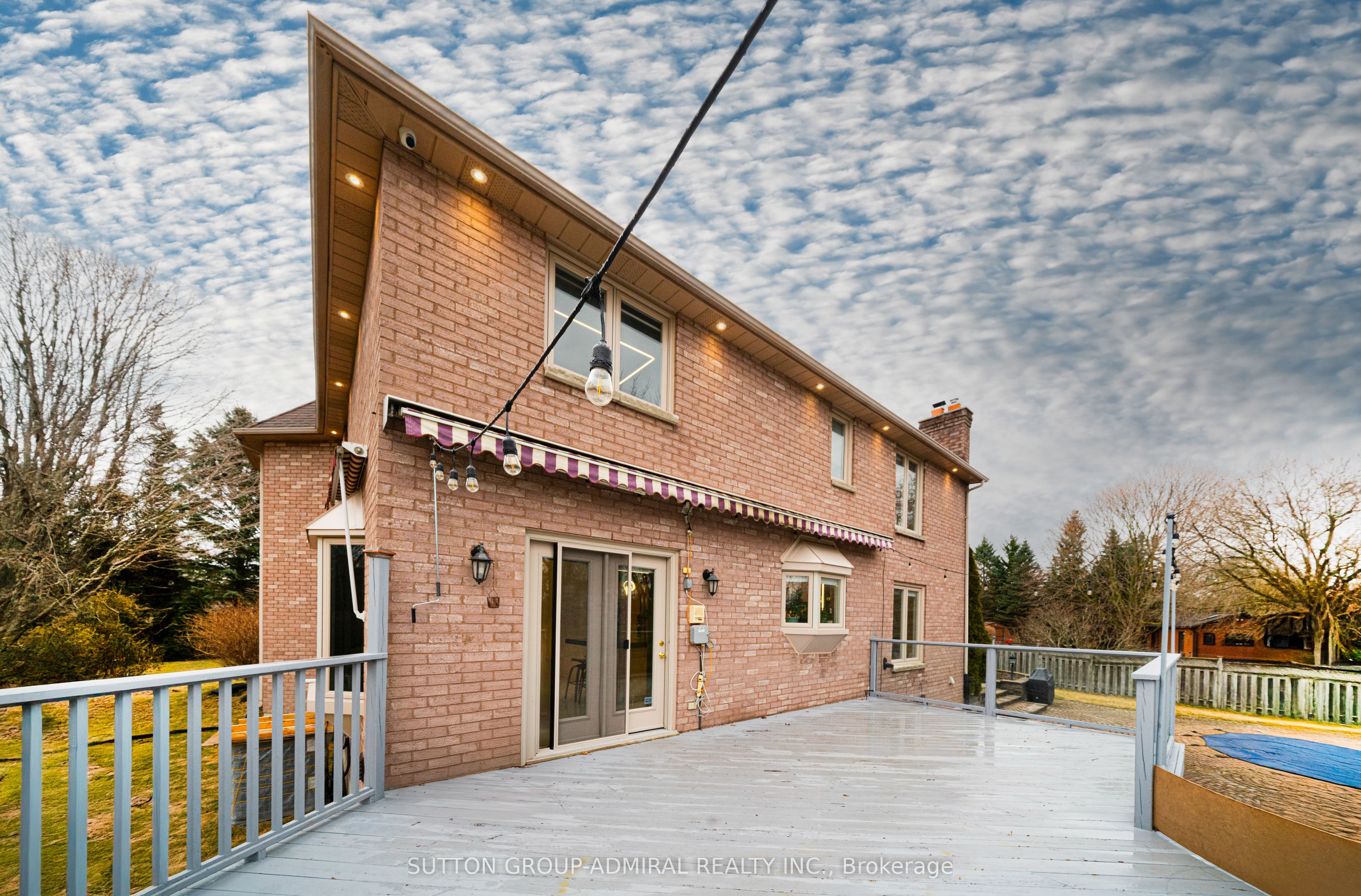 60 Maple Way Property Photo 39