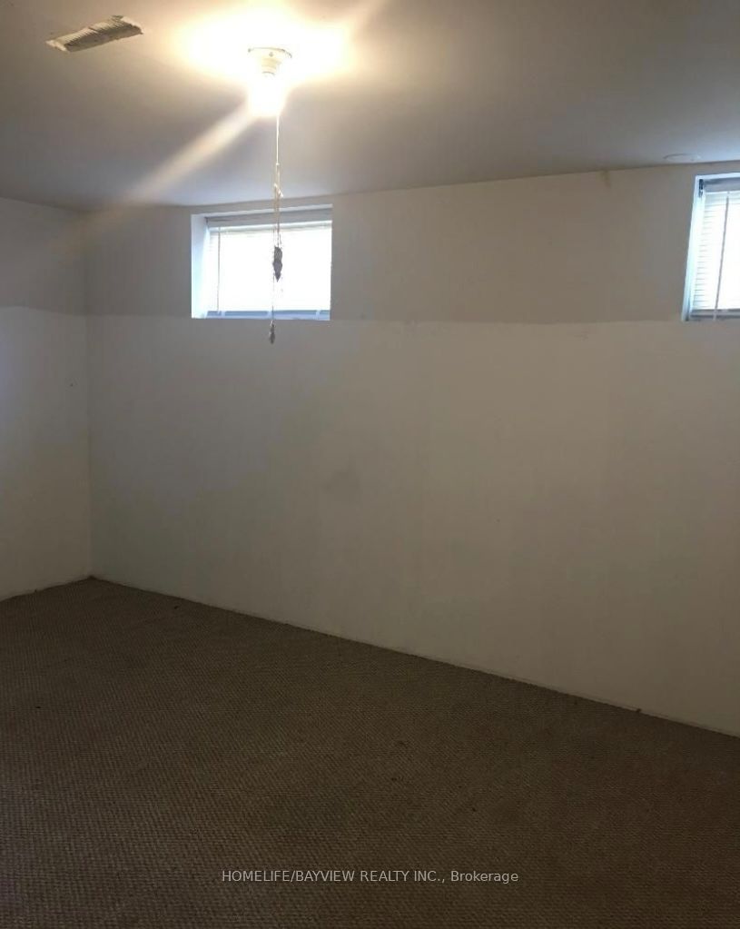 969 Davis Drive Property Photo 8