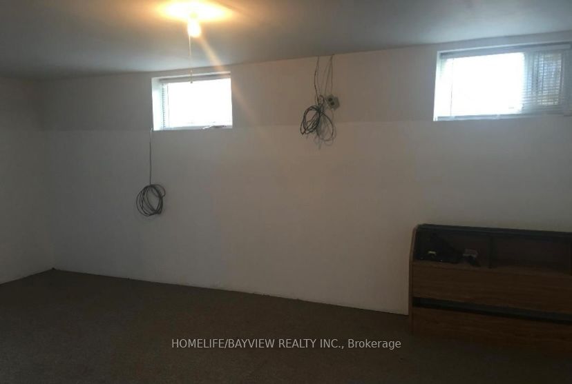 969 Davis Drive Property Photo 9
