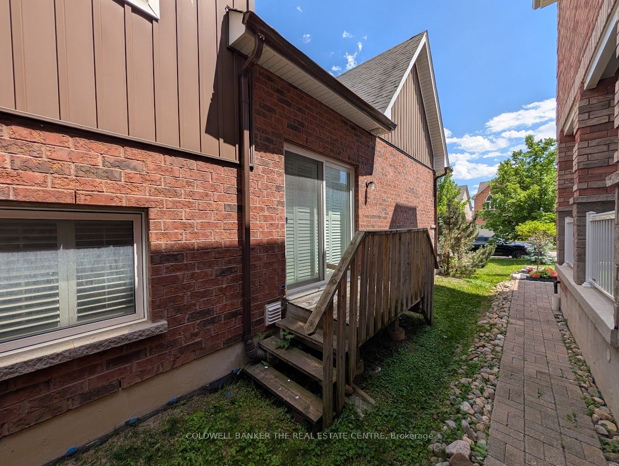 1848 Lamstone Street Property Photo 2