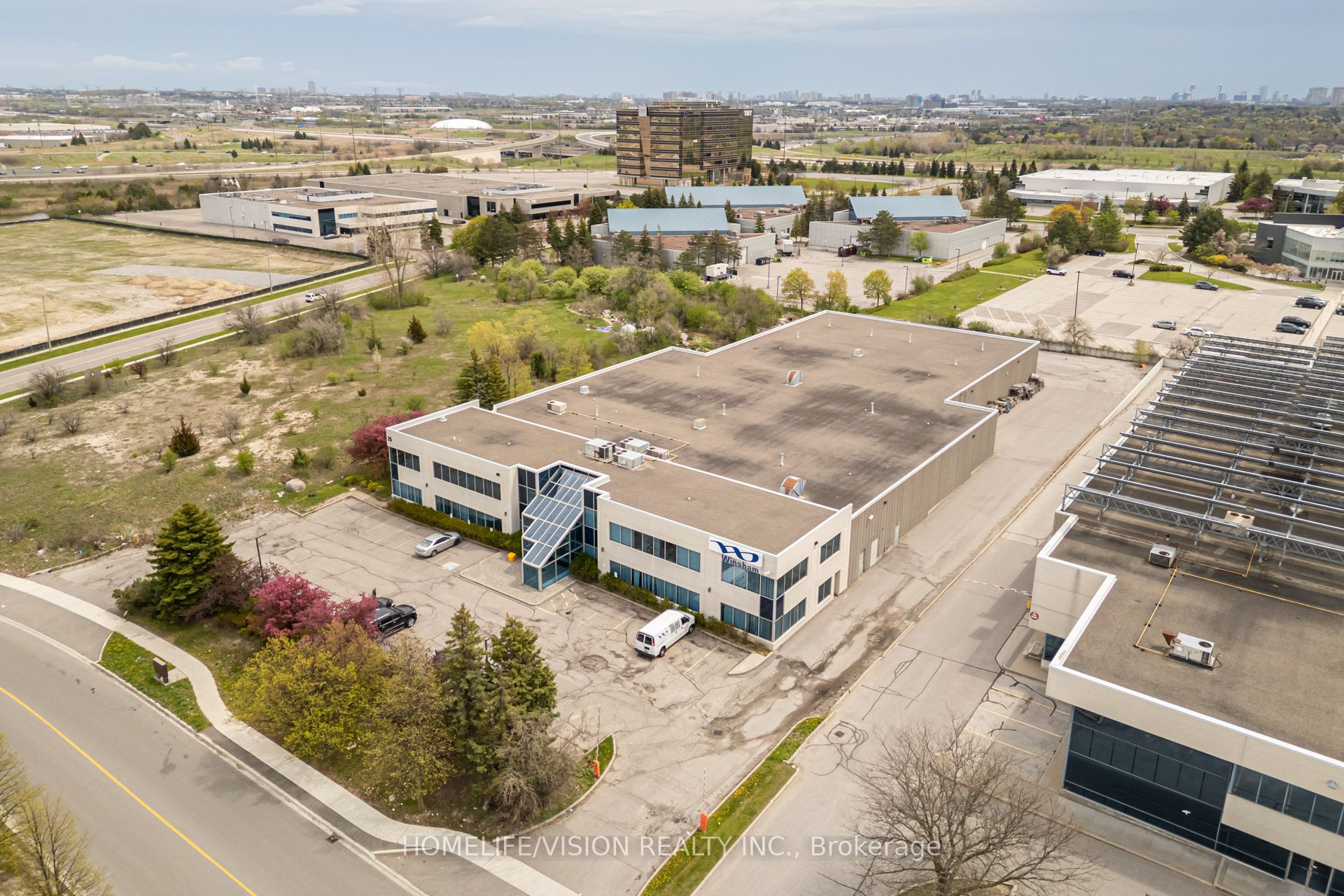 25 Minthorn Boulevard Property Photo 1