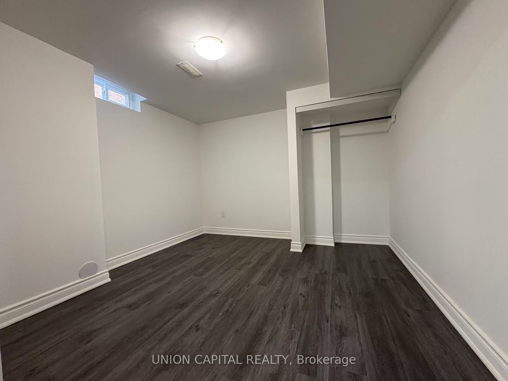 21 Natanya Boulevard Bsmt Property Photo 4
