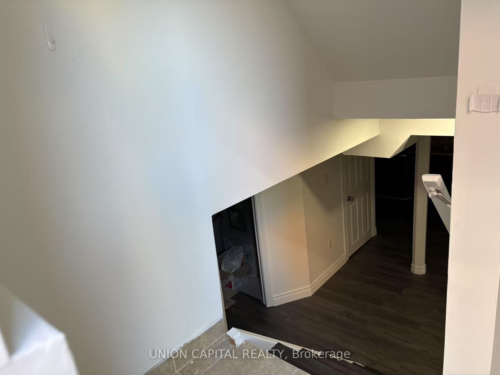 21 Natanya Boulevard Bsmt Property Photo 9