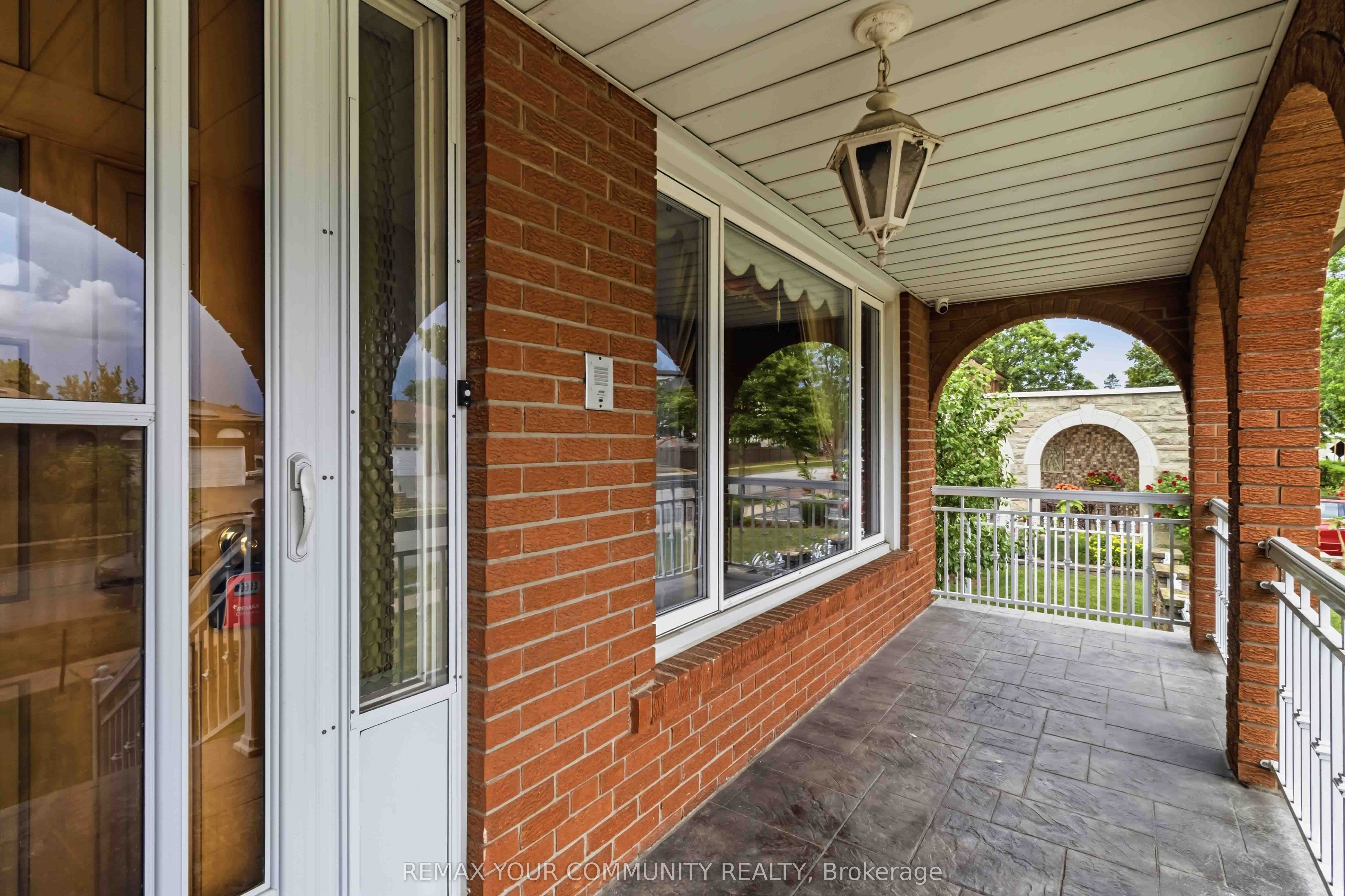 17 Harris Crescent Property Photo 5