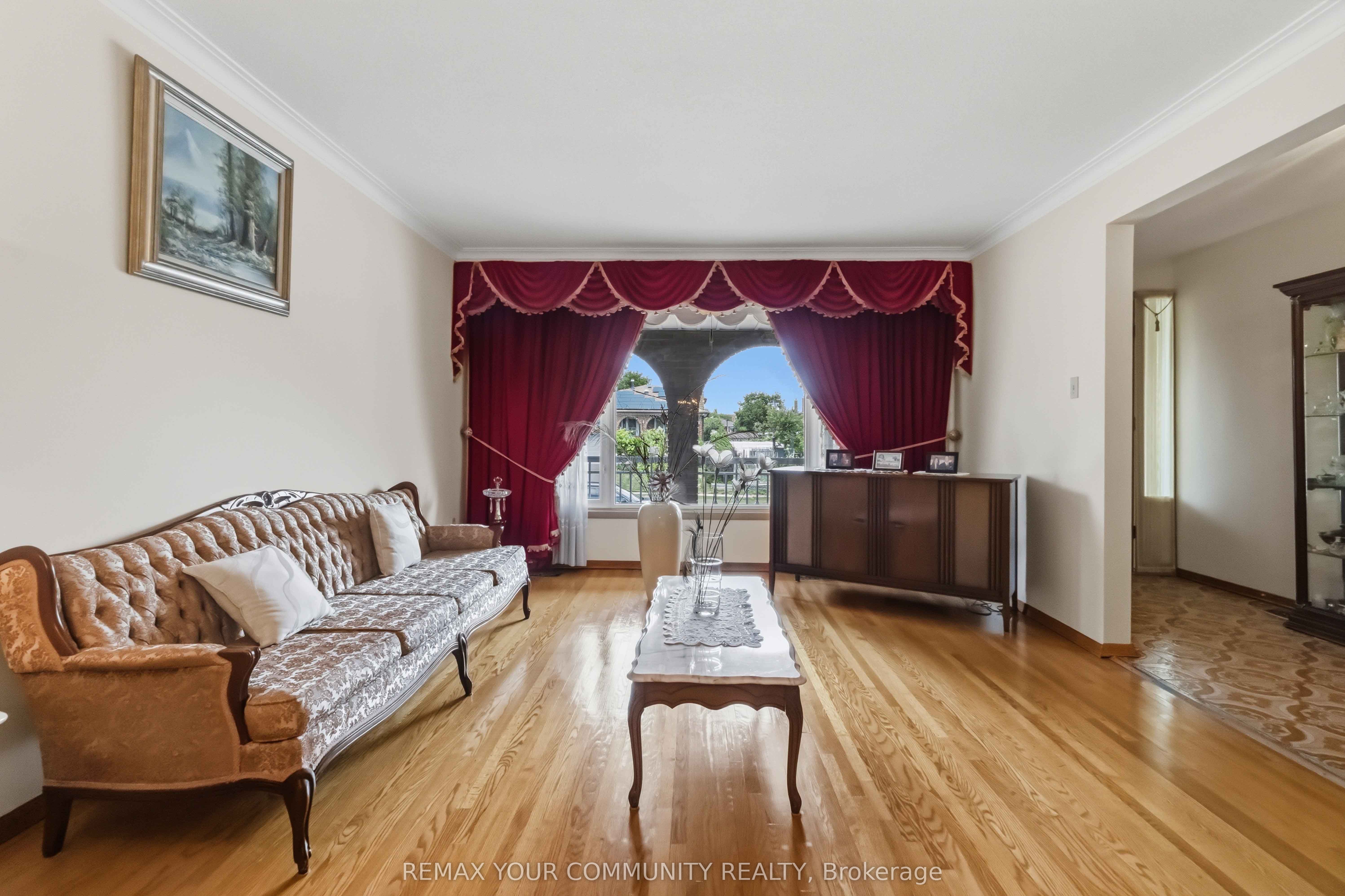 17 Harris Crescent Property Photo 10