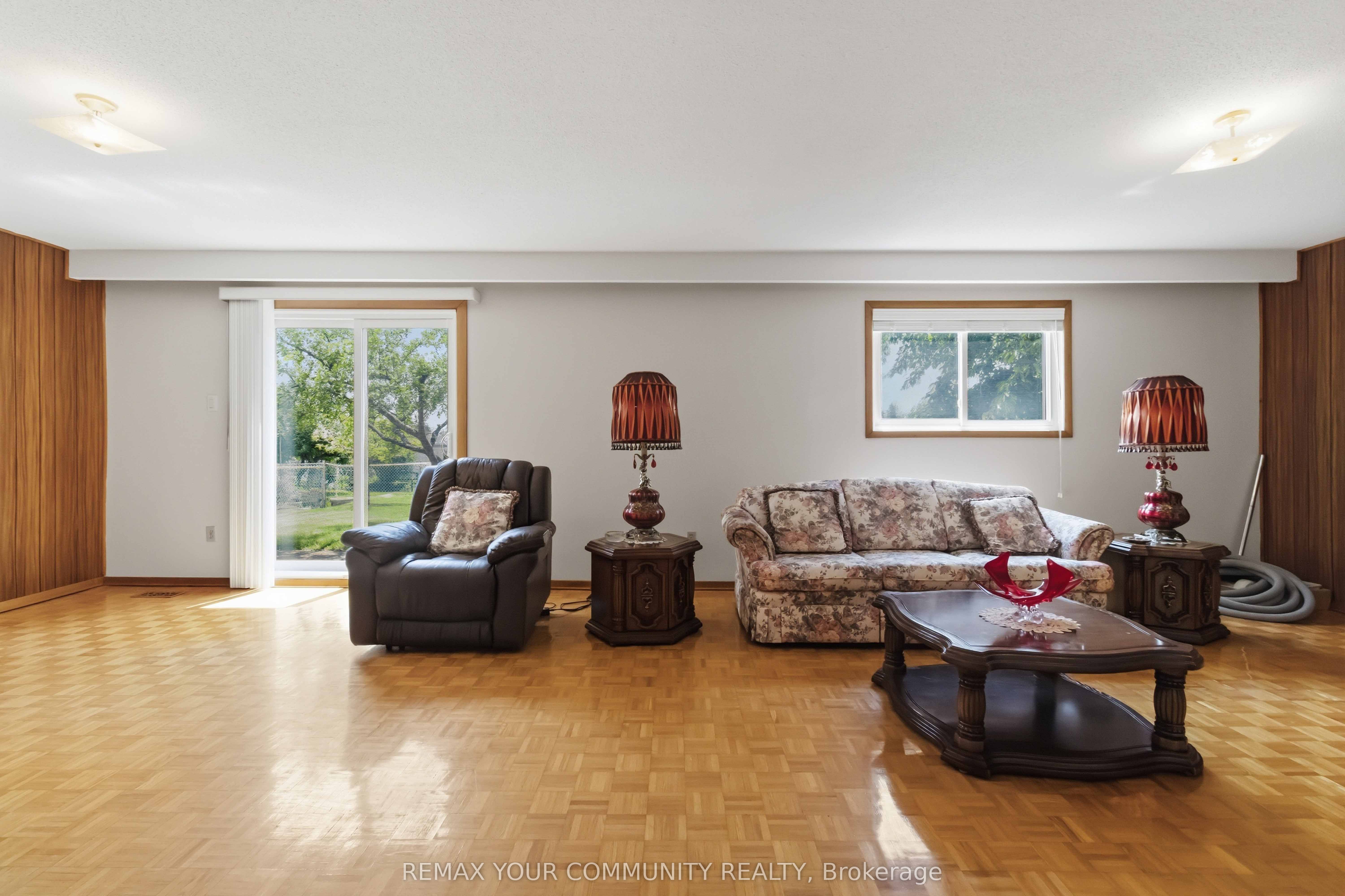 17 Harris Crescent Property Photo 24