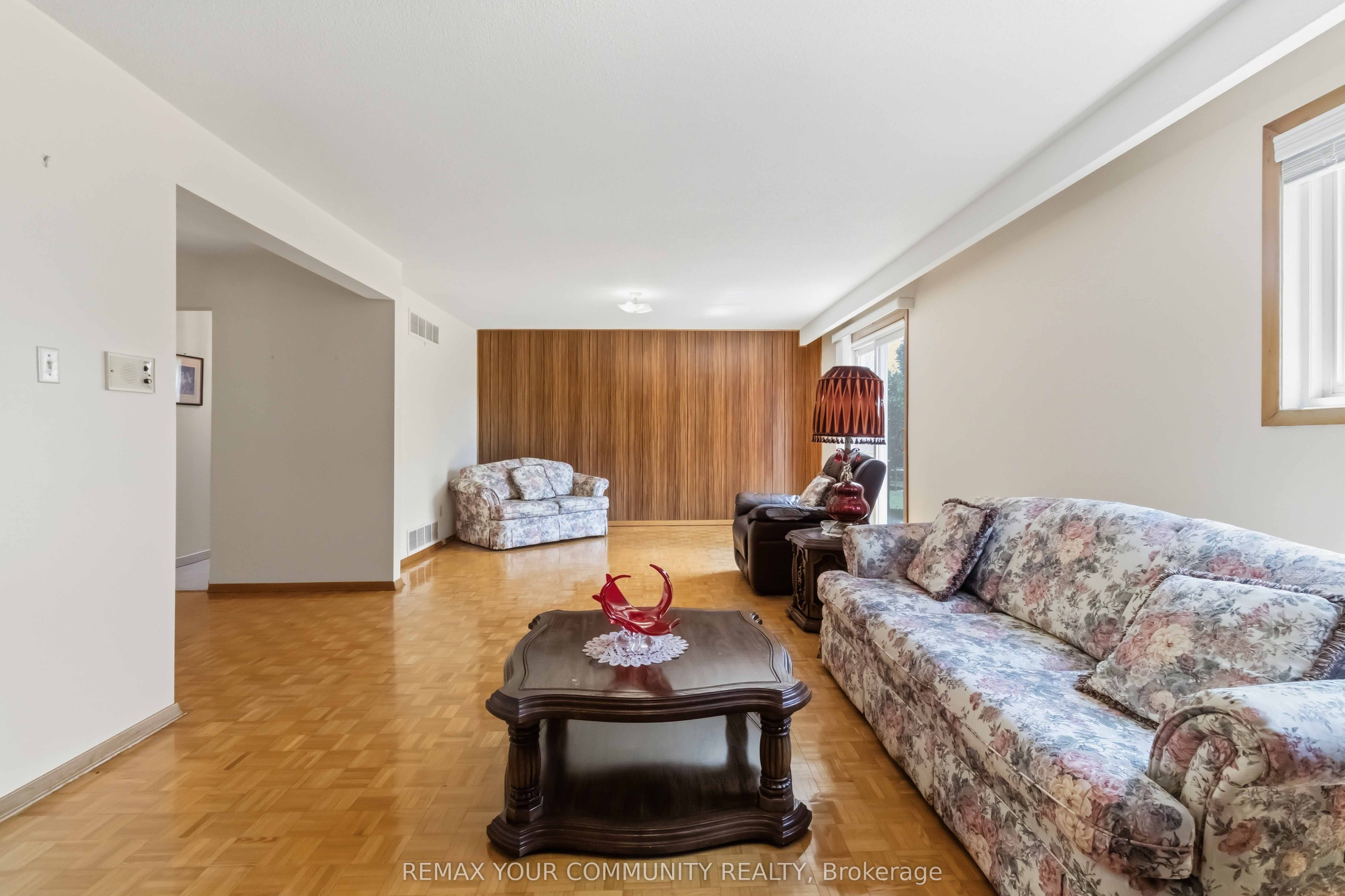 17 Harris Crescent Property Photo 28