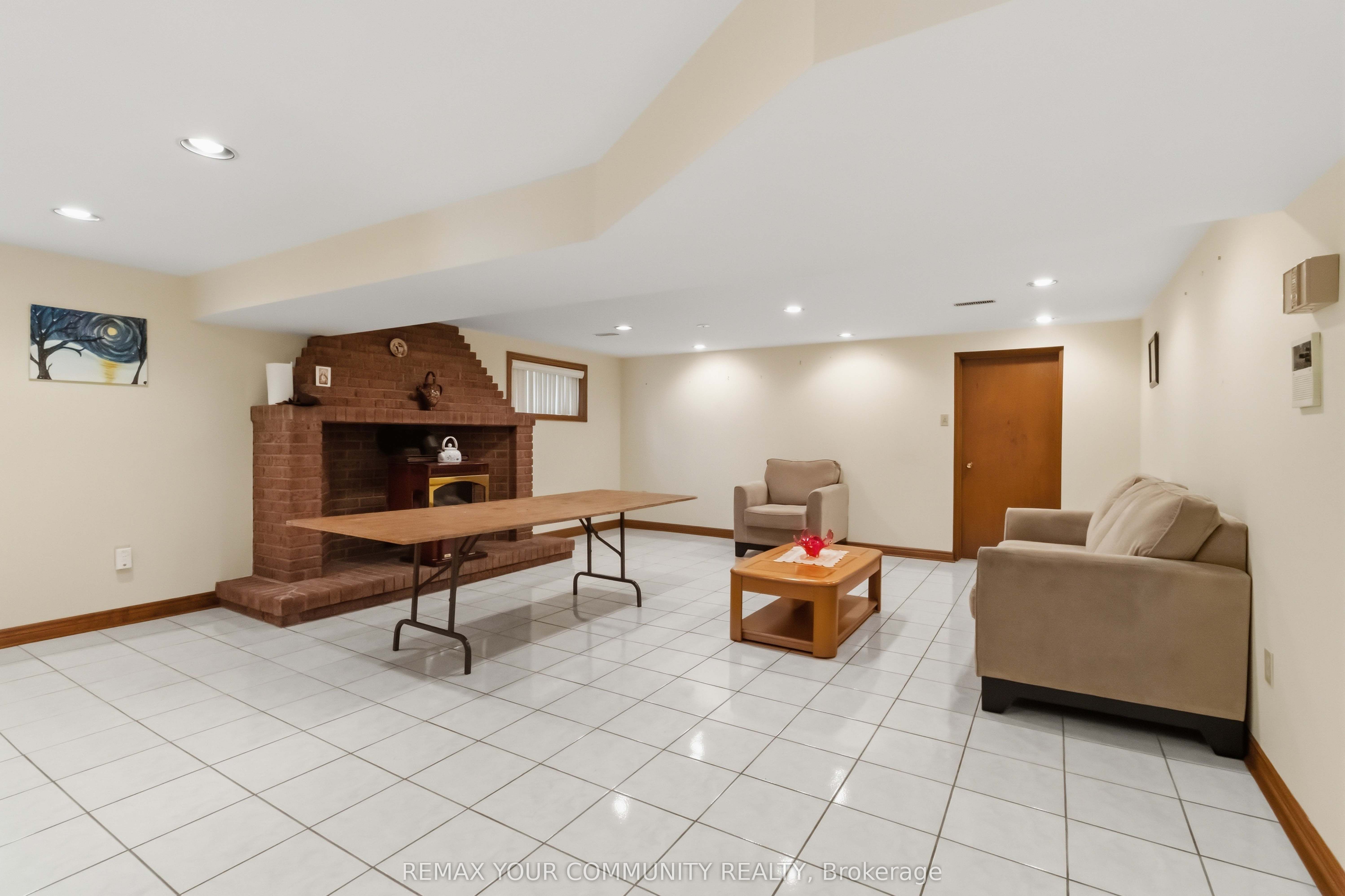 17 Harris Crescent Property Photo 29
