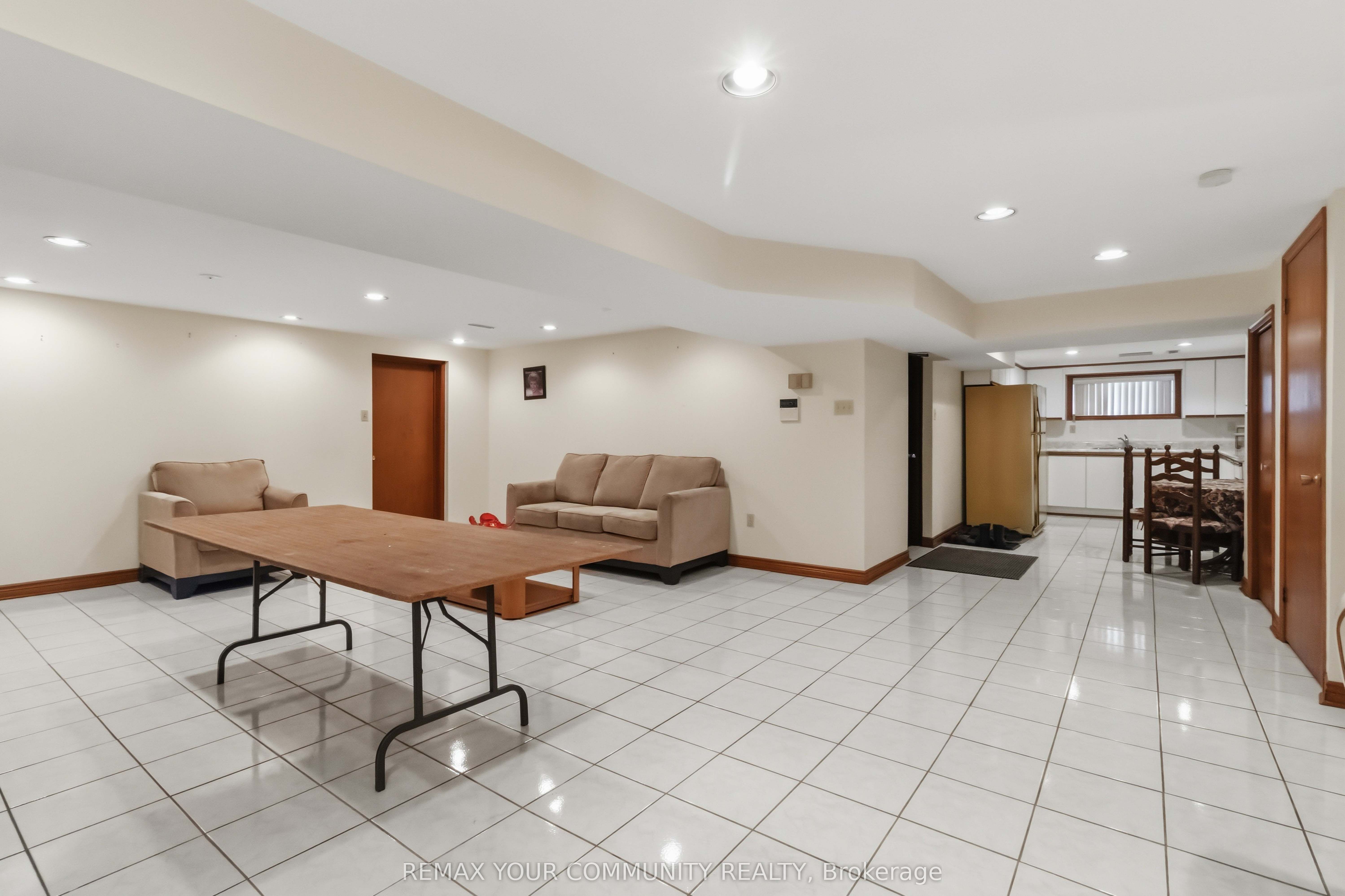 17 Harris Crescent Property Photo 30