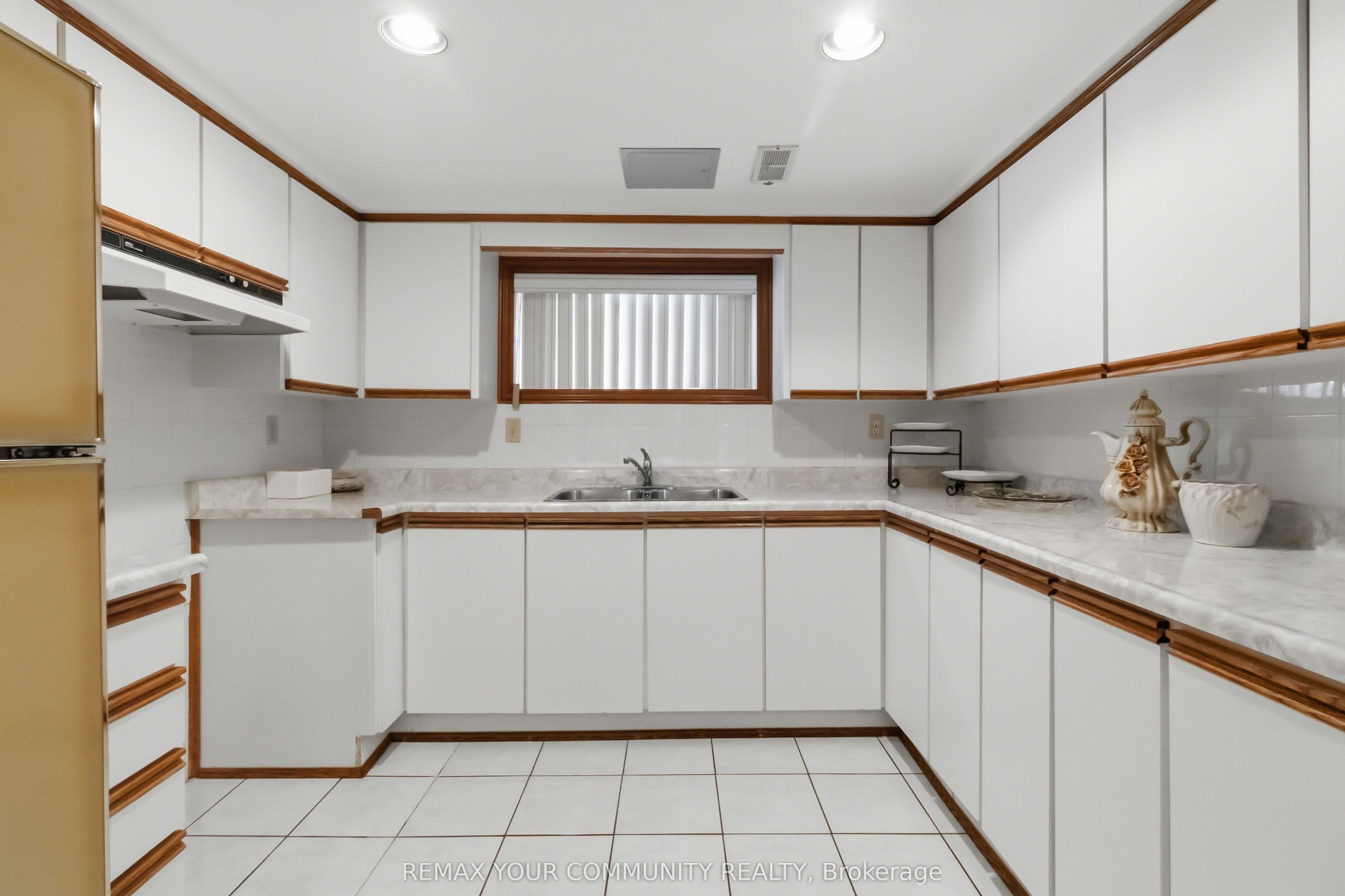 17 Harris Crescent Property Photo 33