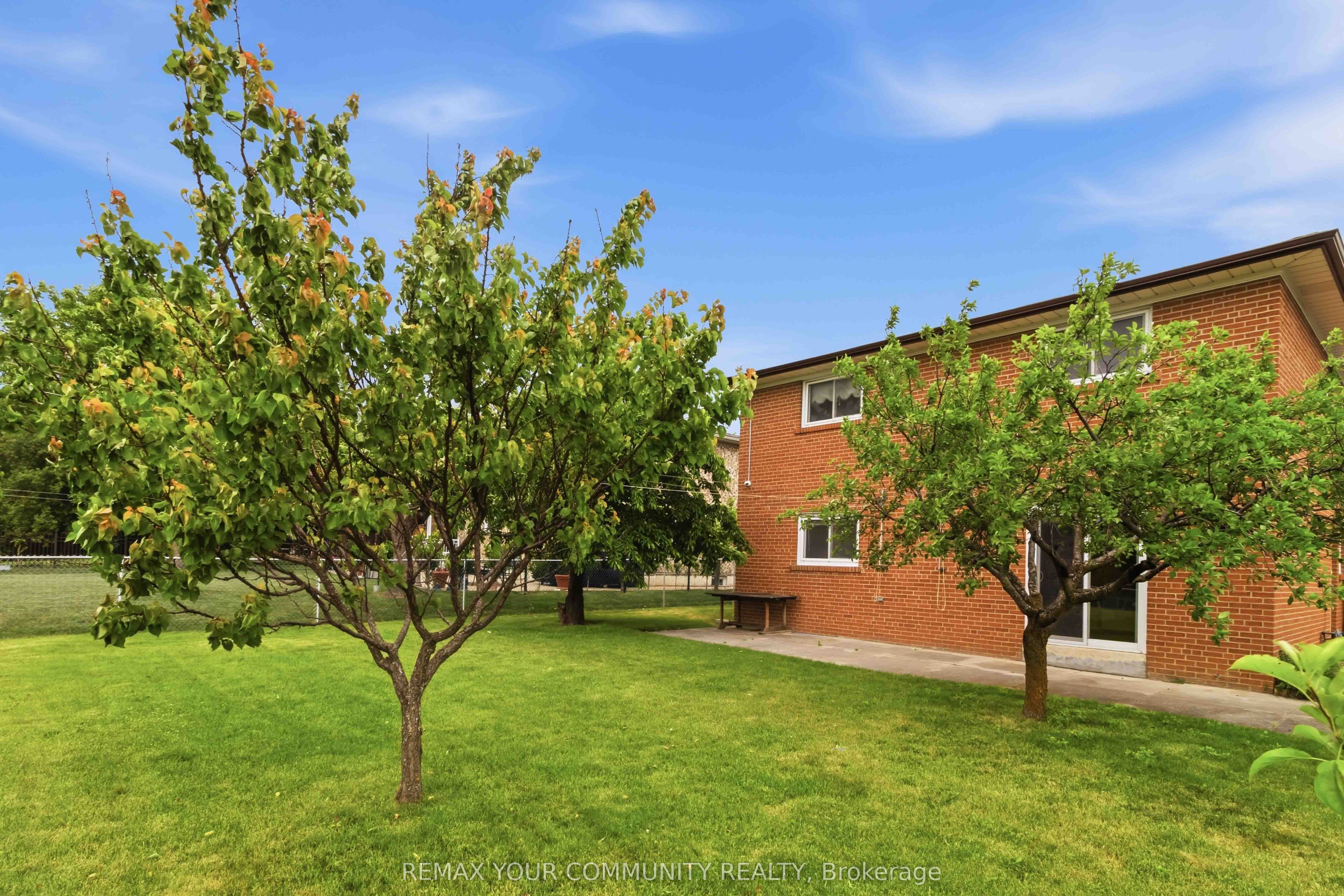 17 Harris Crescent Property Photo 45