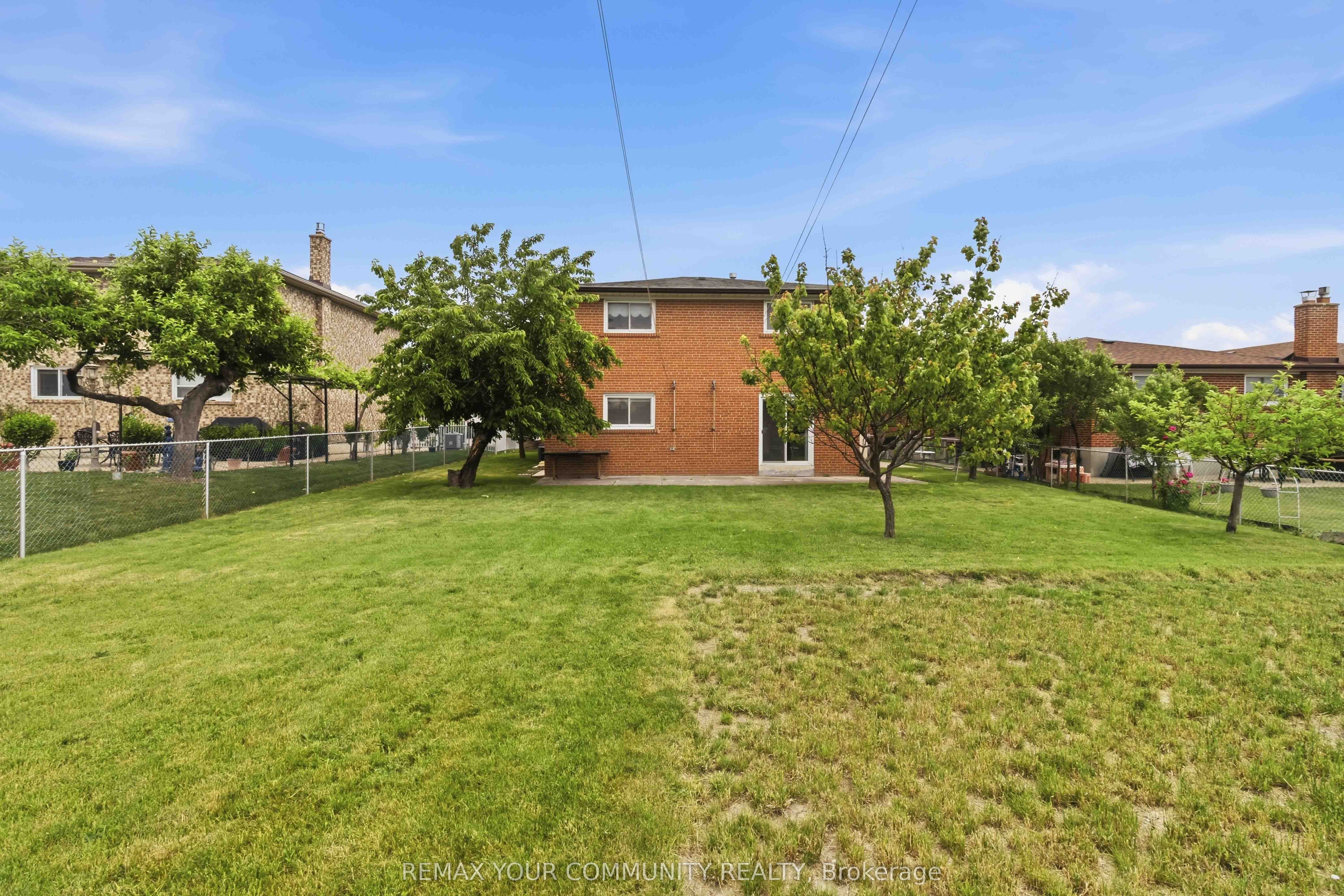 17 Harris Crescent Property Photo 48