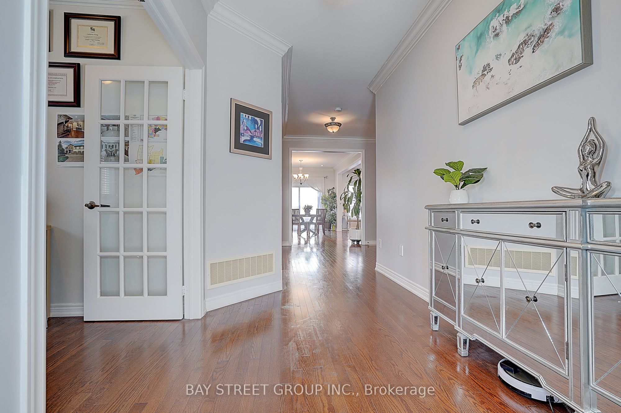 90 Gable Avenue Property Photo 6