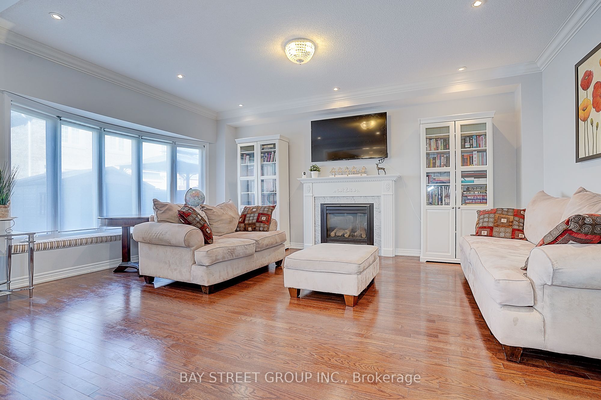 90 Gable Avenue Property Photo 8